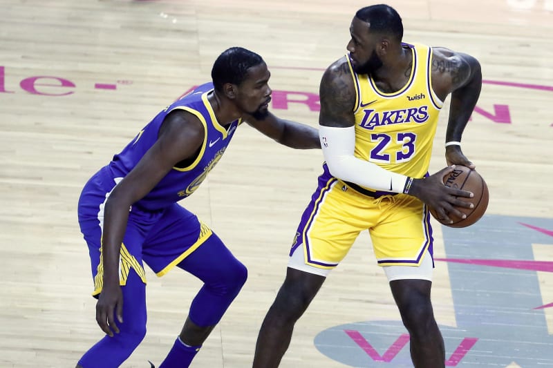 Lakers News Latest Buzz On Kobe Bryant S Role In Lebron James Pursuit And More Bleacher Report Latest News Videos And Highlights