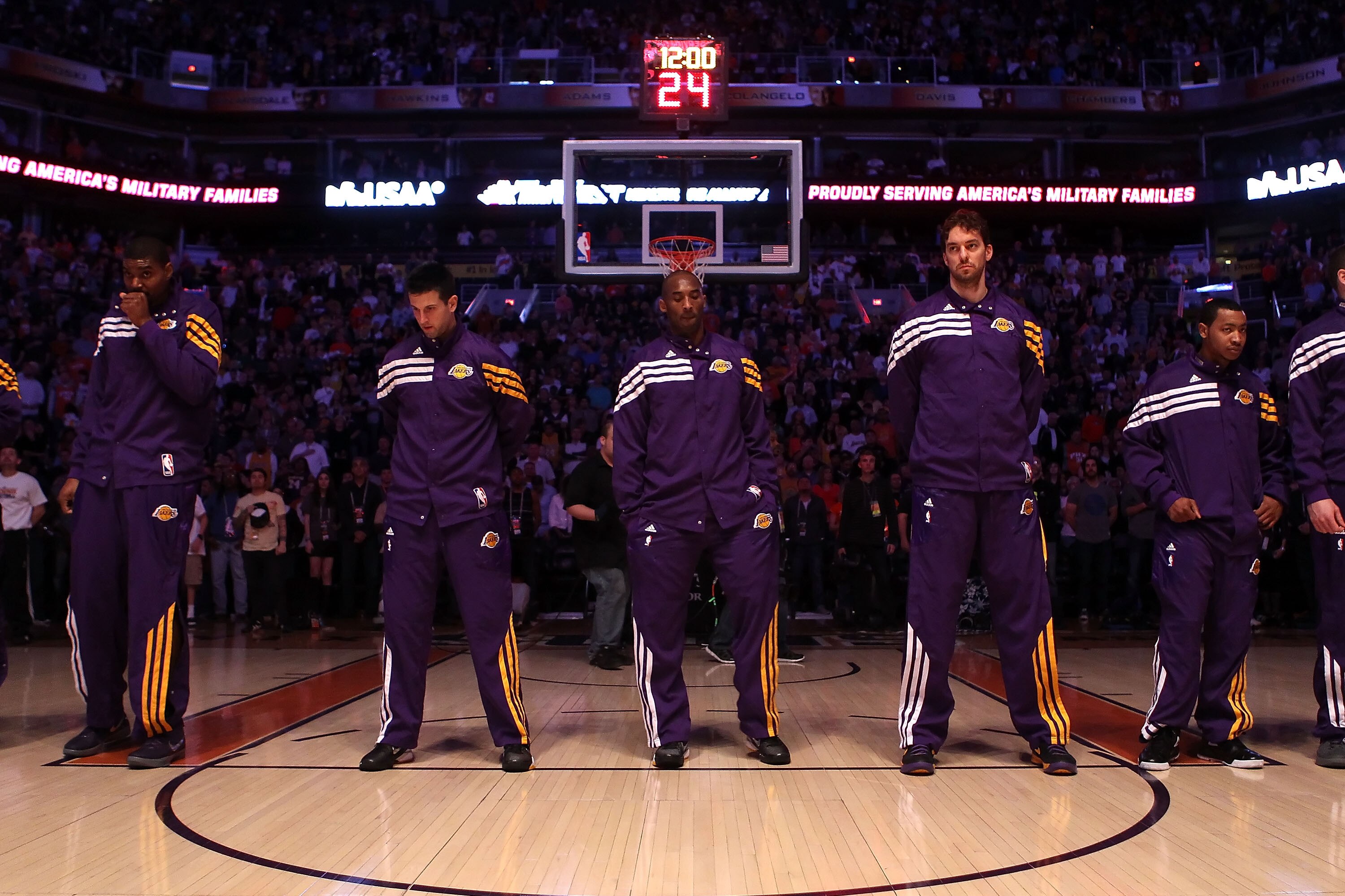 Los Angeles Lakers Rumors Quotes And Front Office Bleacher Report Latest News Videos And Highlights