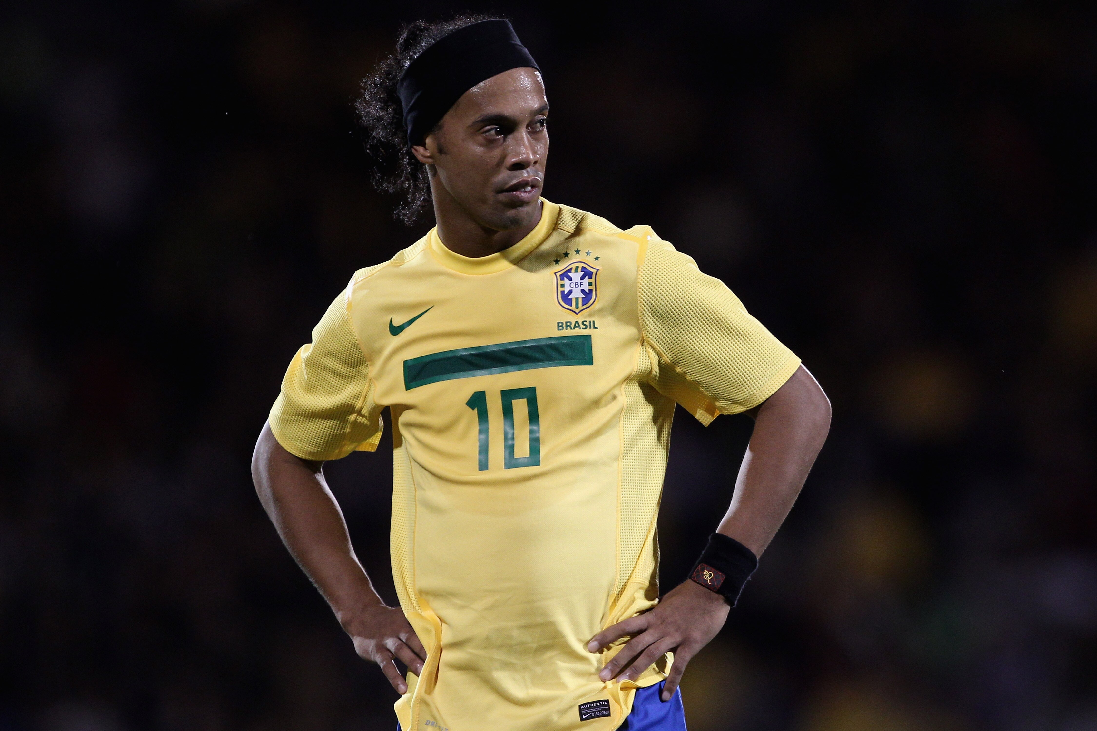 2012 Summer Transfers Ronaldinho Set To Sign With Atletico Mineiro Bleacher Report Latest News Videos And Highlights See more ideas about perfil de ronaldinho gaucho: atletico mineiro