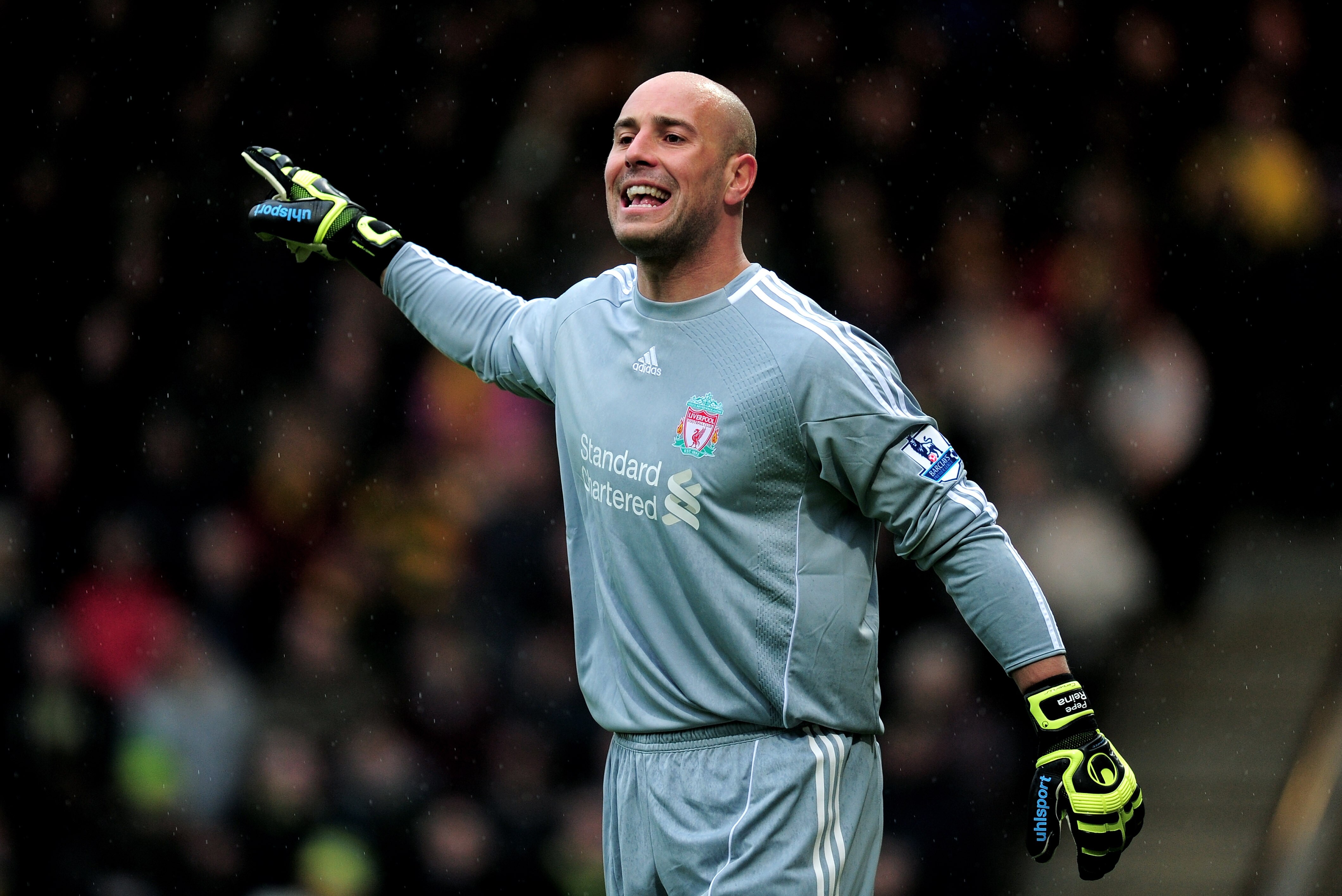 Liverpool Transfer Rumors Reds Must Do Everything Possible To Keep Pepe Reina Bleacher Report Latest News Videos And Highlights