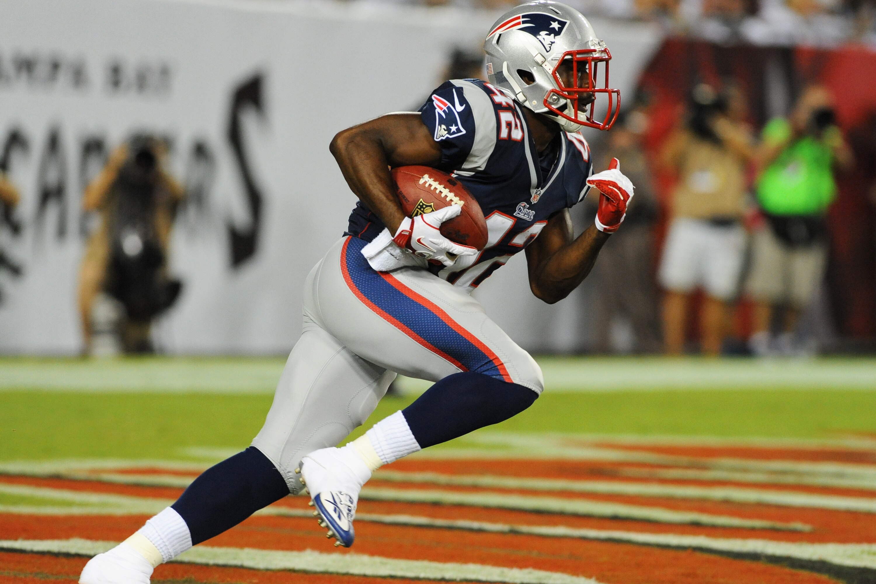 Breaking Down What Jeff Demps Brings To The New England Patriots Bleacher Report Latest News Videos And Highlights