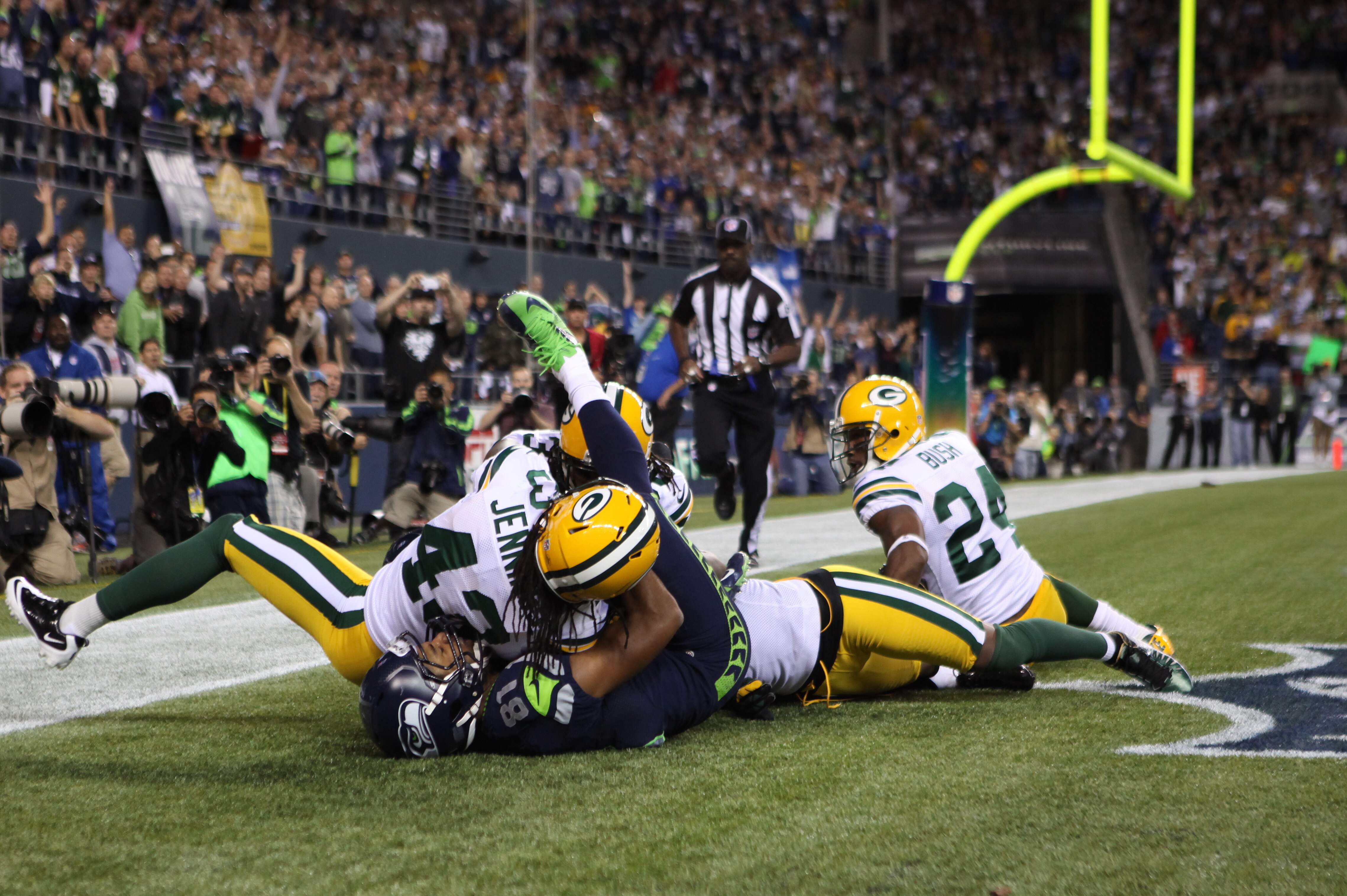 Packers Vs Seahawks Making The Call On Crazy Hail Mary Ending Bleacher Report Latest News Videos And Highlights