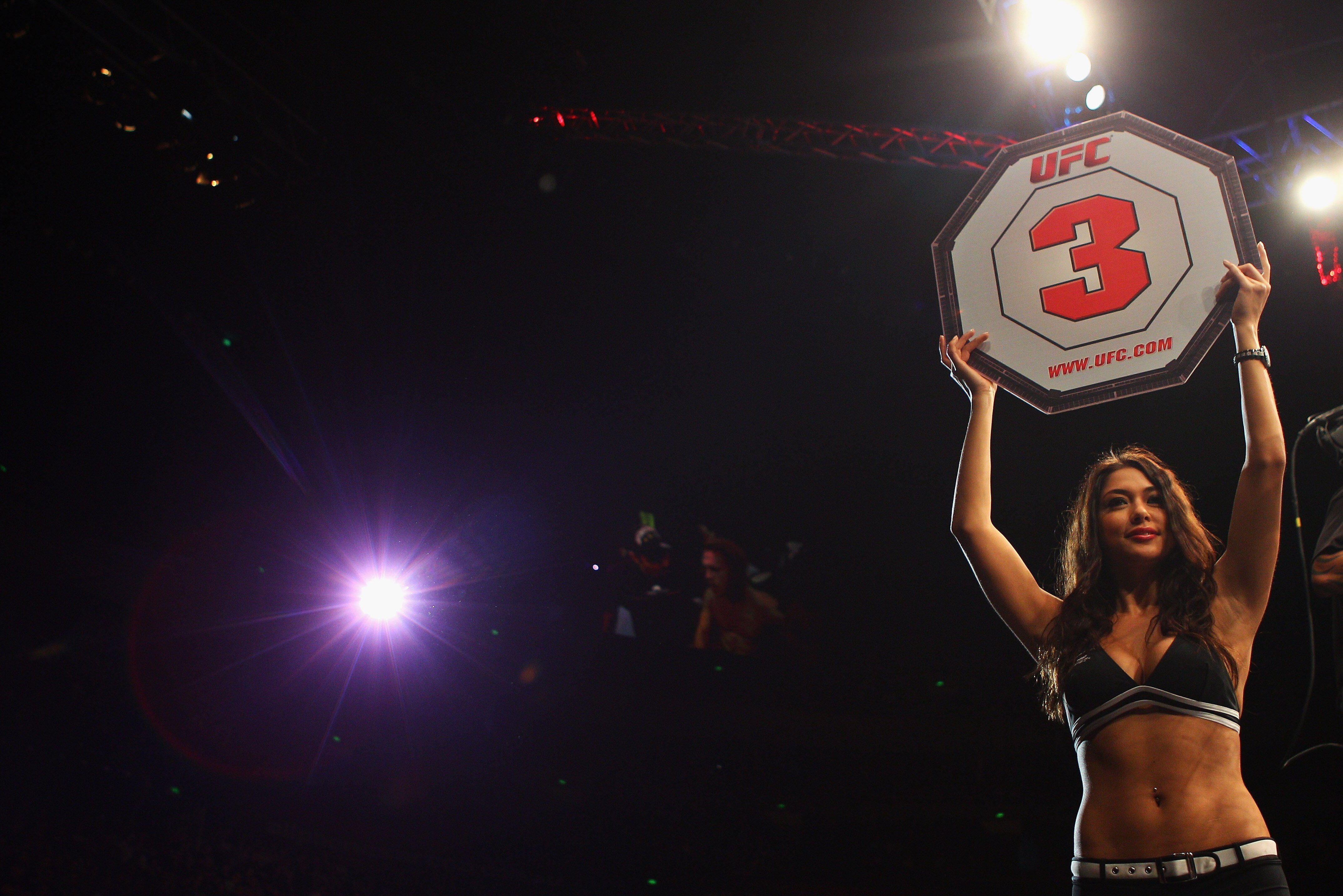 In Light Of The Ronda Rousey News Should The Ufc Get Rid Of Ring Card Girls Bleacher Report Latest News Videos And Highlights