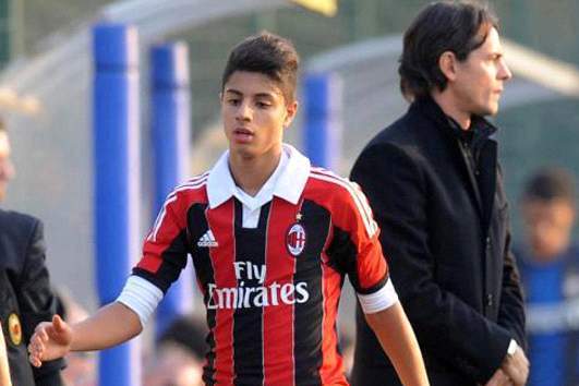 Ac Milan Set To Request To Add A 15 Year Old Prodigy To Their First Team Bleacher Report Latest News Videos And Highlights