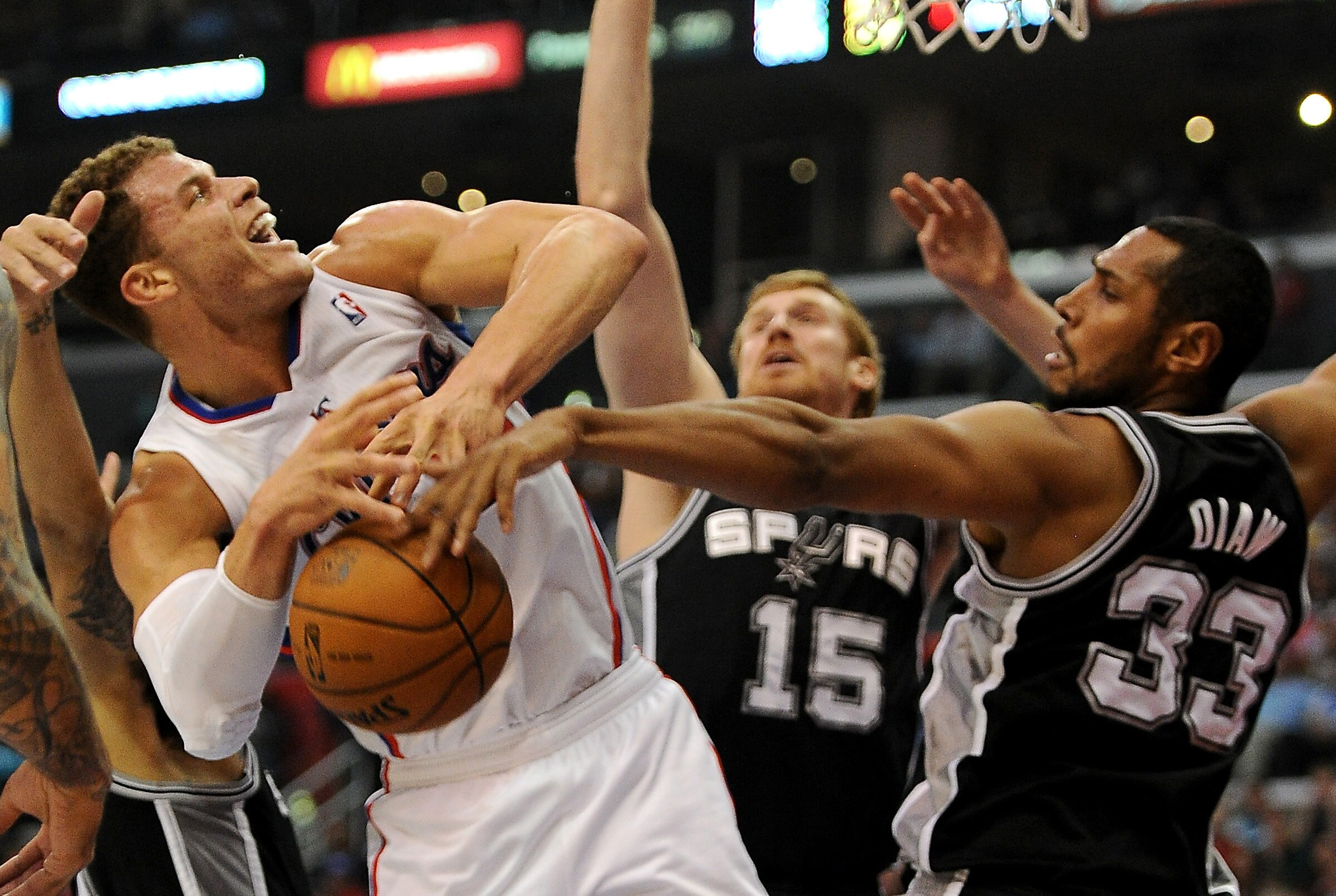 Los Angeles Clippers Vs San Antonio Spurs Preview Analysis And Predictions Bleacher Report Latest News Videos And Highlights The san antonio spurs are averaging 99.9 points on 43.6 percent shooting and allowing 100. bleacher report