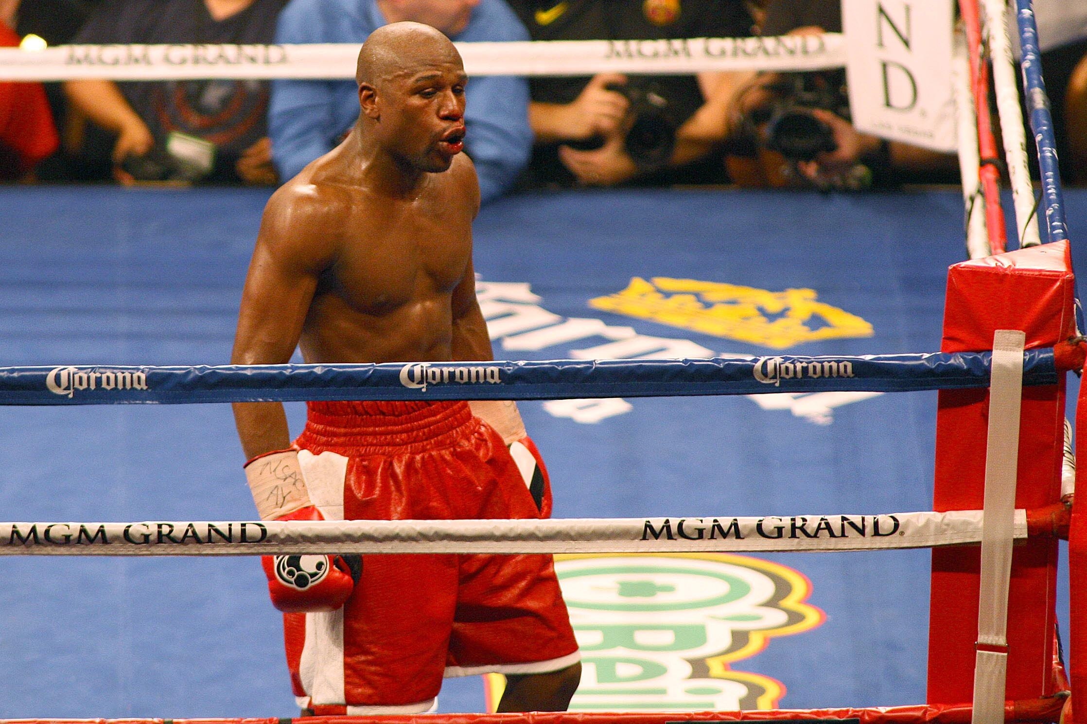 Floyd Mayweather Career Timeline From Pretty Boy Floyd To Money Mayweather Bleacher Report Latest News Videos And Highlights
