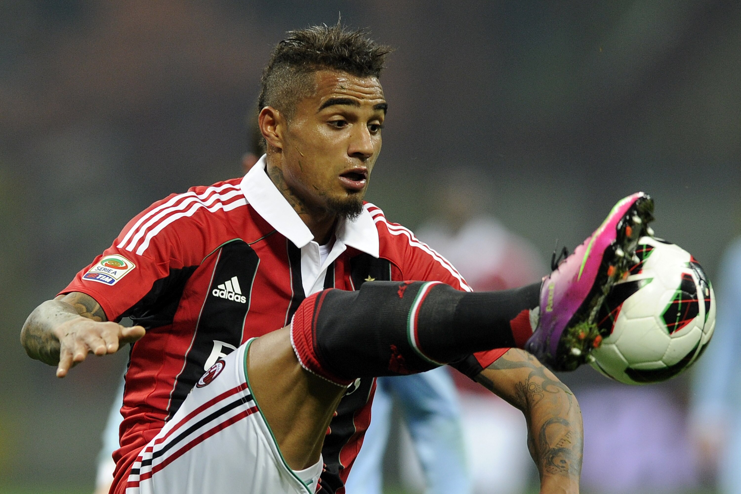 Ac Milan Line Up Keisuke Honda As Potential Kevin Prince Boateng Replacement Bleacher Report Latest News Videos And Highlights