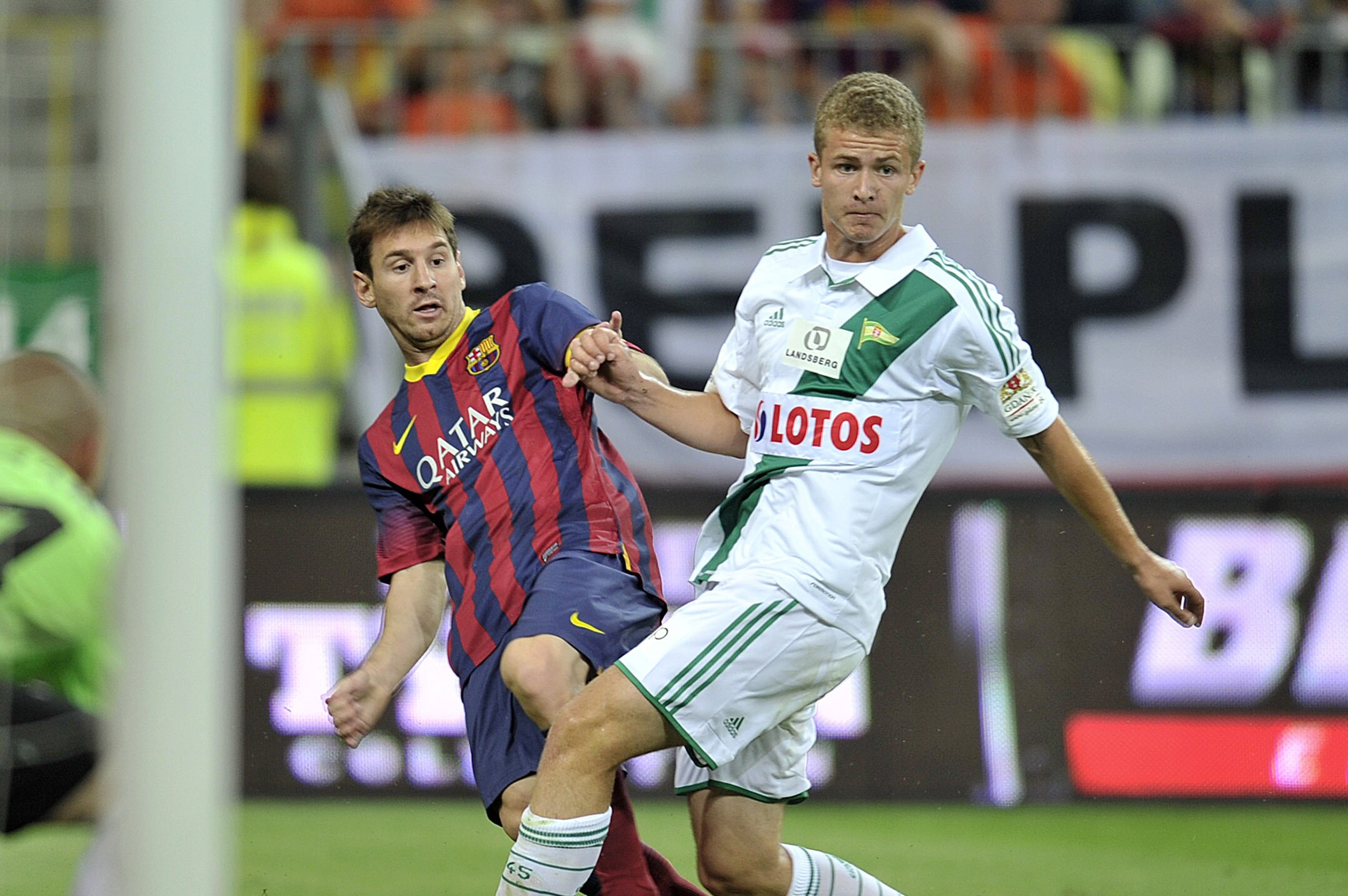 Neymar Makes Barcelona Debut As Lionel Messi Scores Against Lechia Gdansk Bleacher Report Latest News Videos And Highlights
