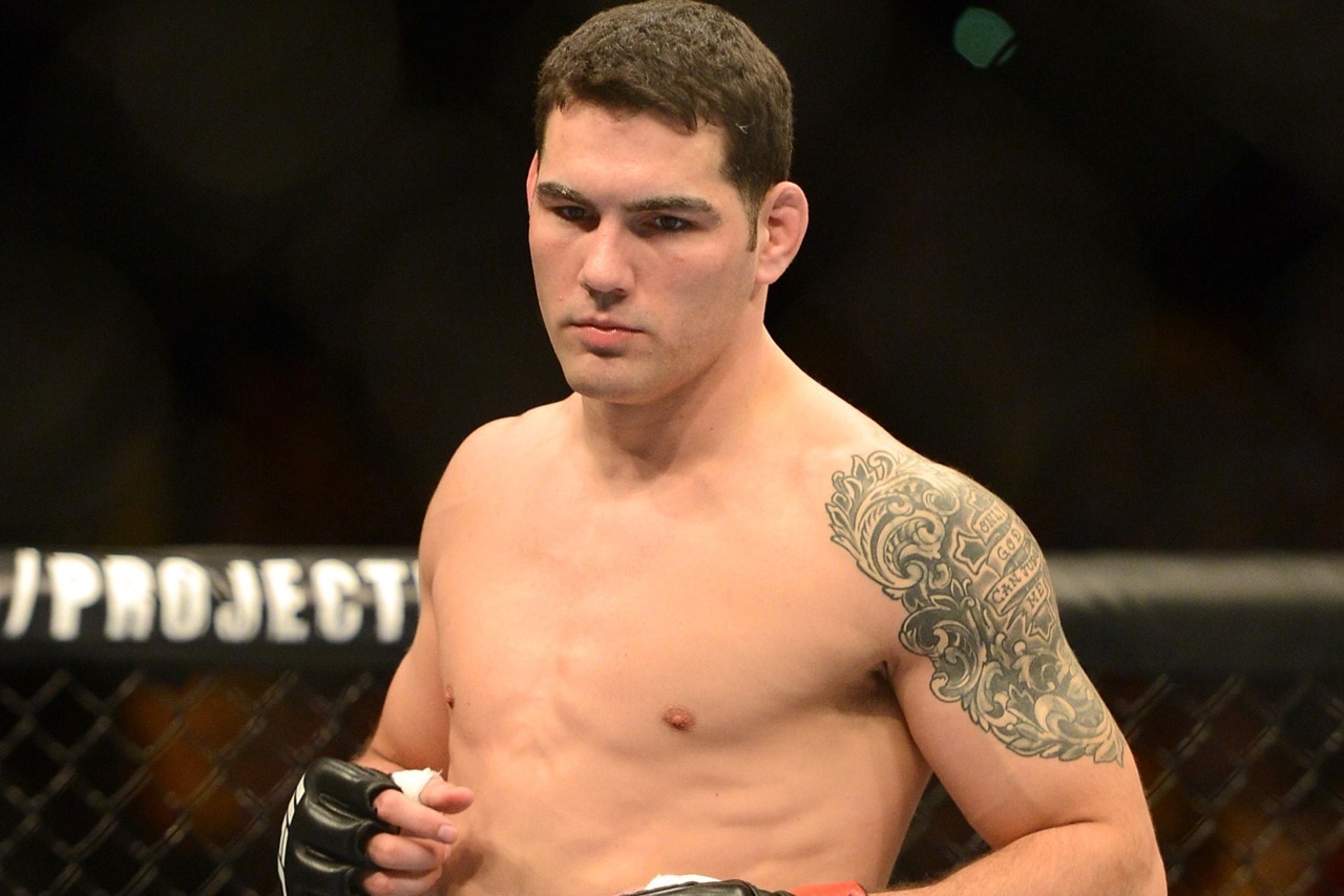 Chris Weidman Injury Update Surgery On Both Knees Possible Bleacher Report Latest News Videos And Highlights