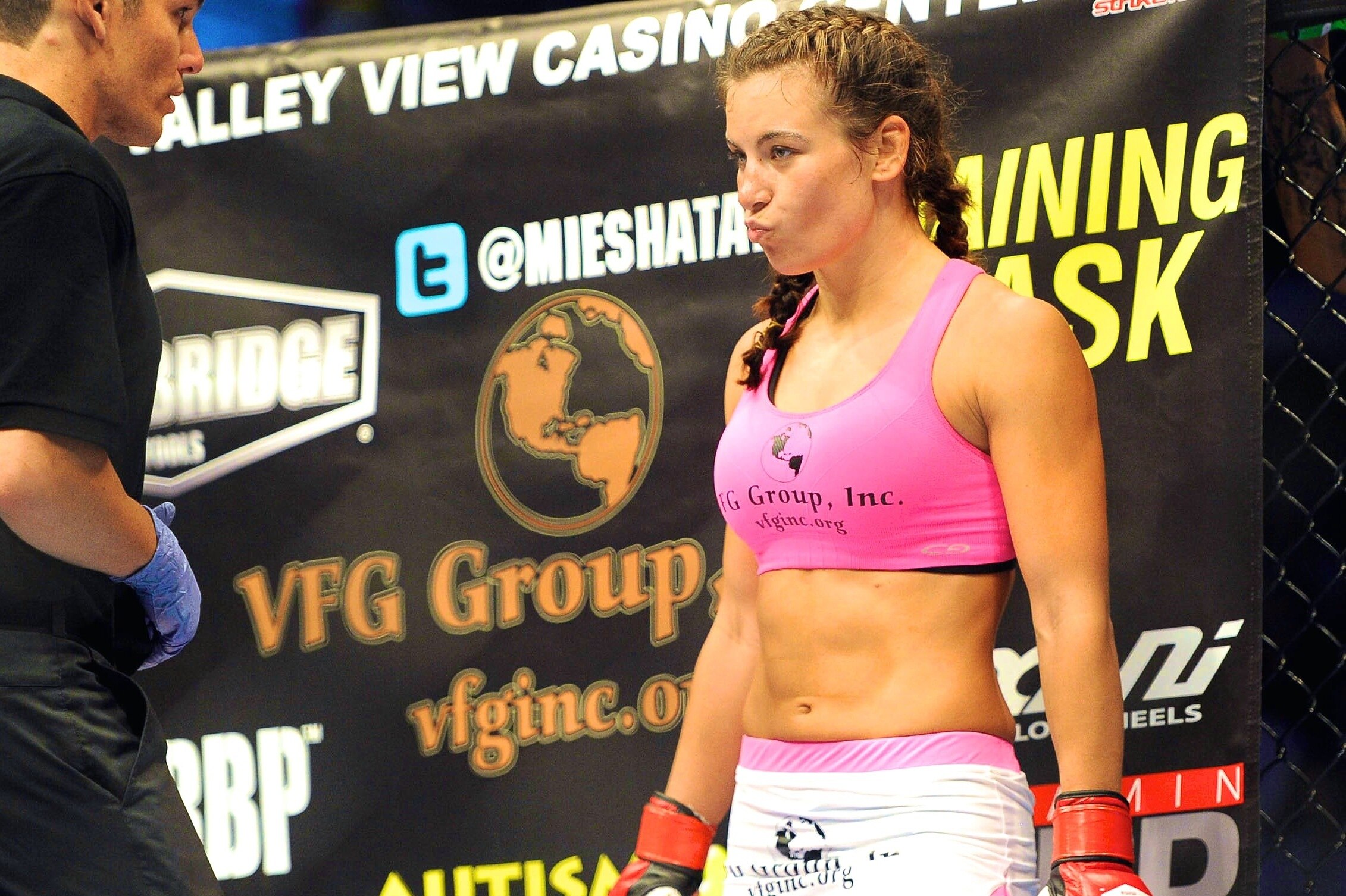 Ufc Should Let Good Sense Prevail Over Profit Book Gina Carano Vs Miesha Tate Bleacher Report Latest News Videos And Highlights