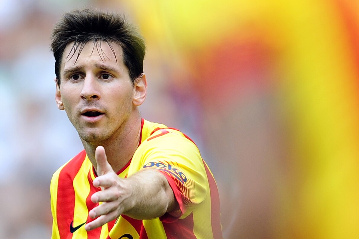 Lionel Messi Eyes New Barcelona Contract Plays Down Cristiano Ronaldo Rivalry Bleacher Report Latest News Videos And Highlights