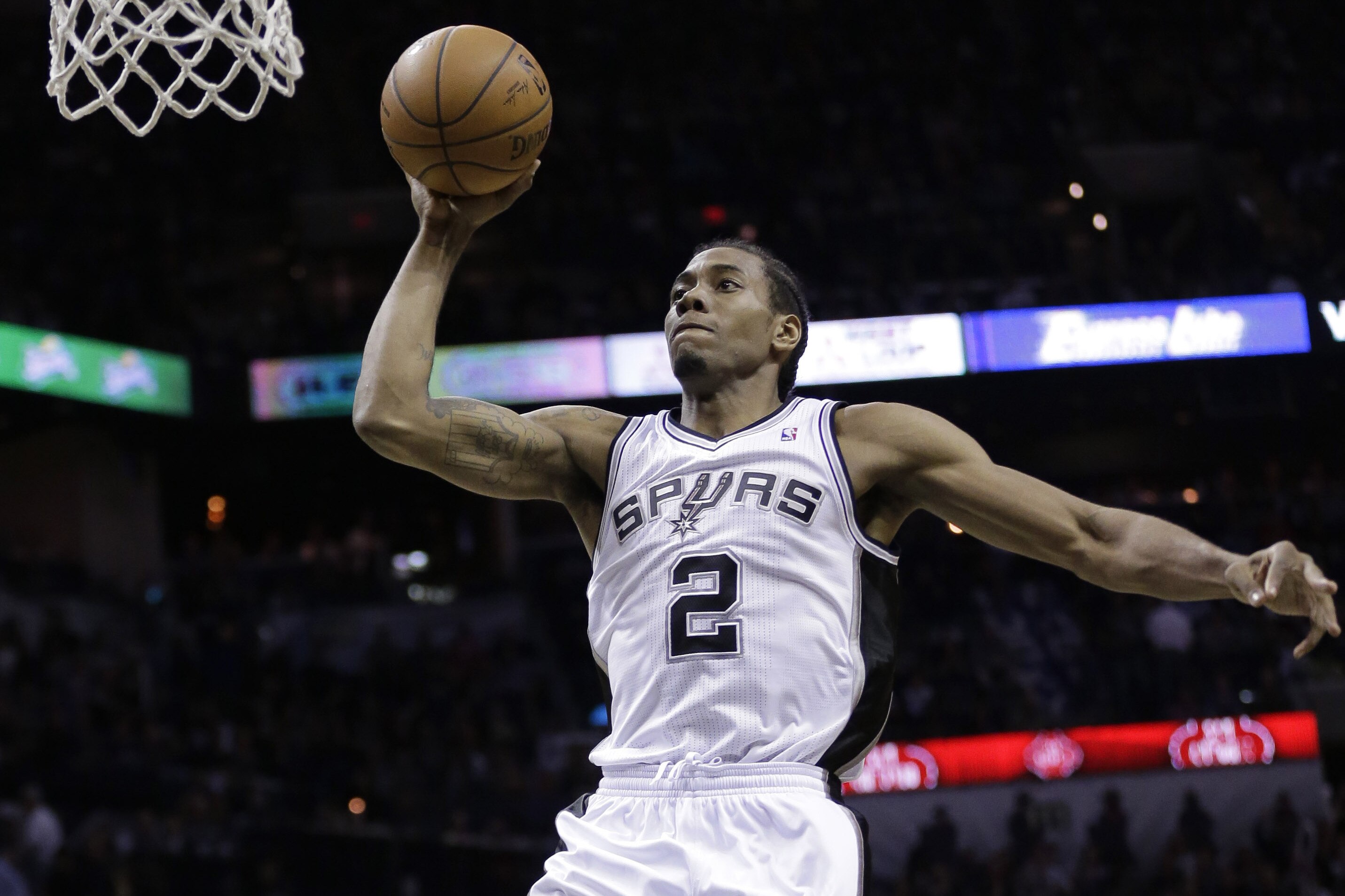 kawhi leonard 2 year deal