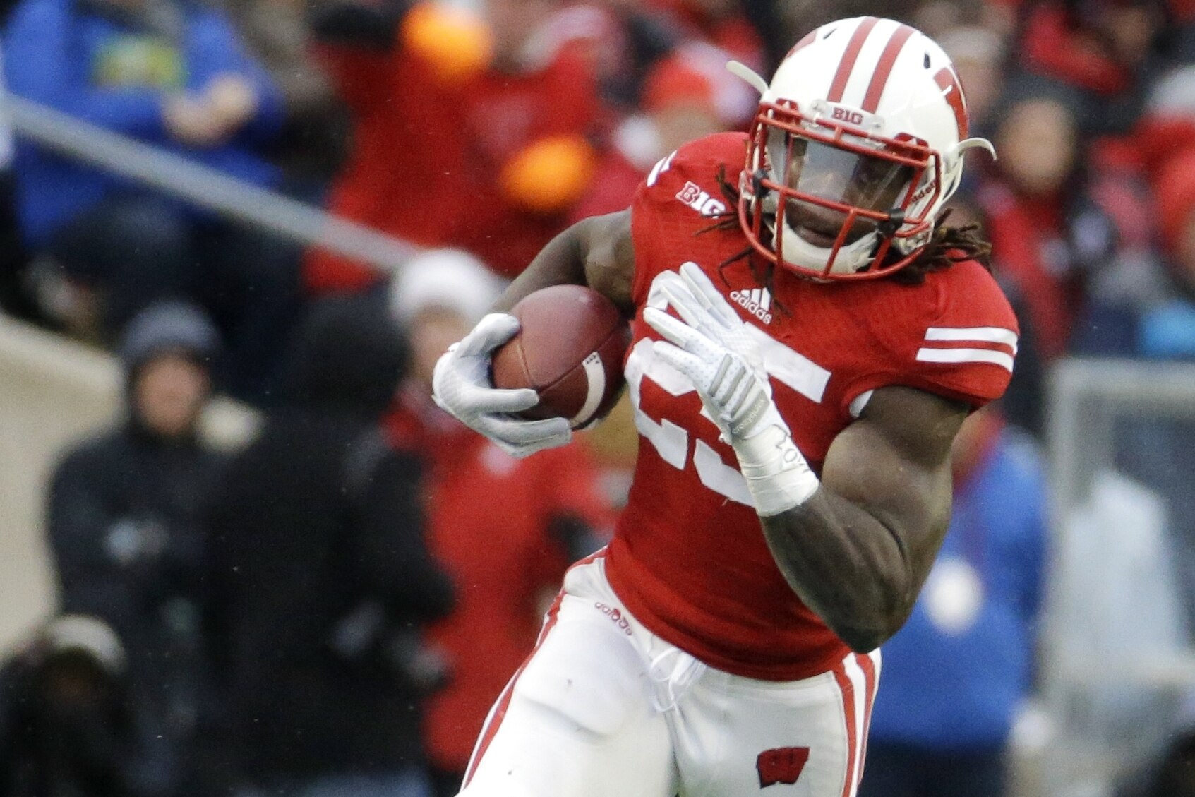 Wisconsin Badgers Vs Iowa Hawkeyes Odds Analysis And College Football Pick Bleacher Report Latest News Videos And Highlights