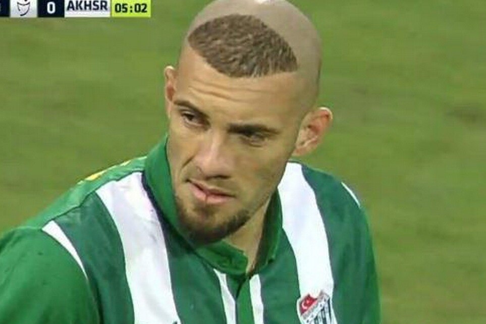 Bursaspor Striker Copies Ronaldo S Iconic 2002 World Cup Haircut Bleacher Report Latest News Videos And Highlights Ronaldo reveals the reason behind his terrible 2002 world cup. bursaspor striker copies ronaldo s