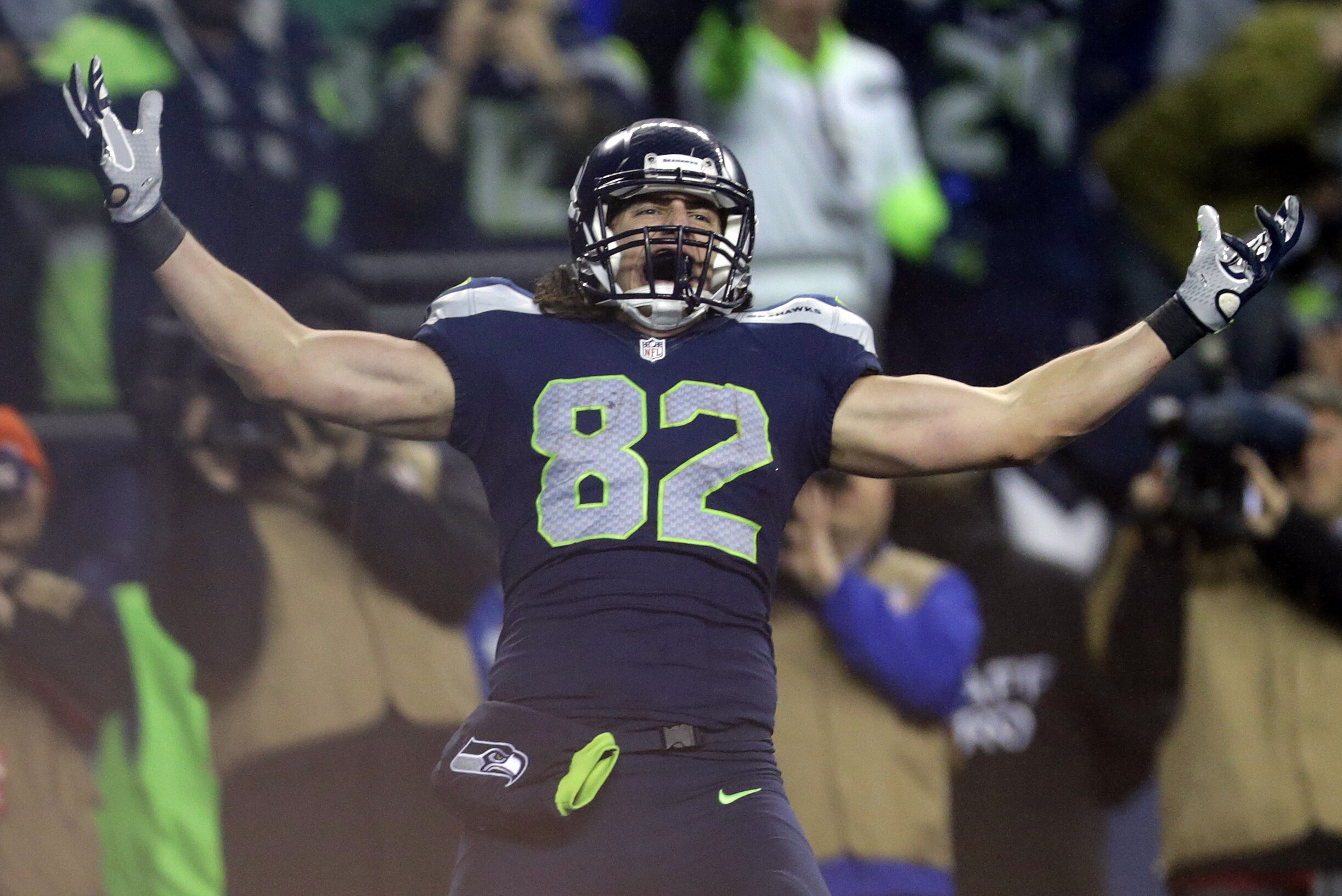 luke willson seahawks jersey