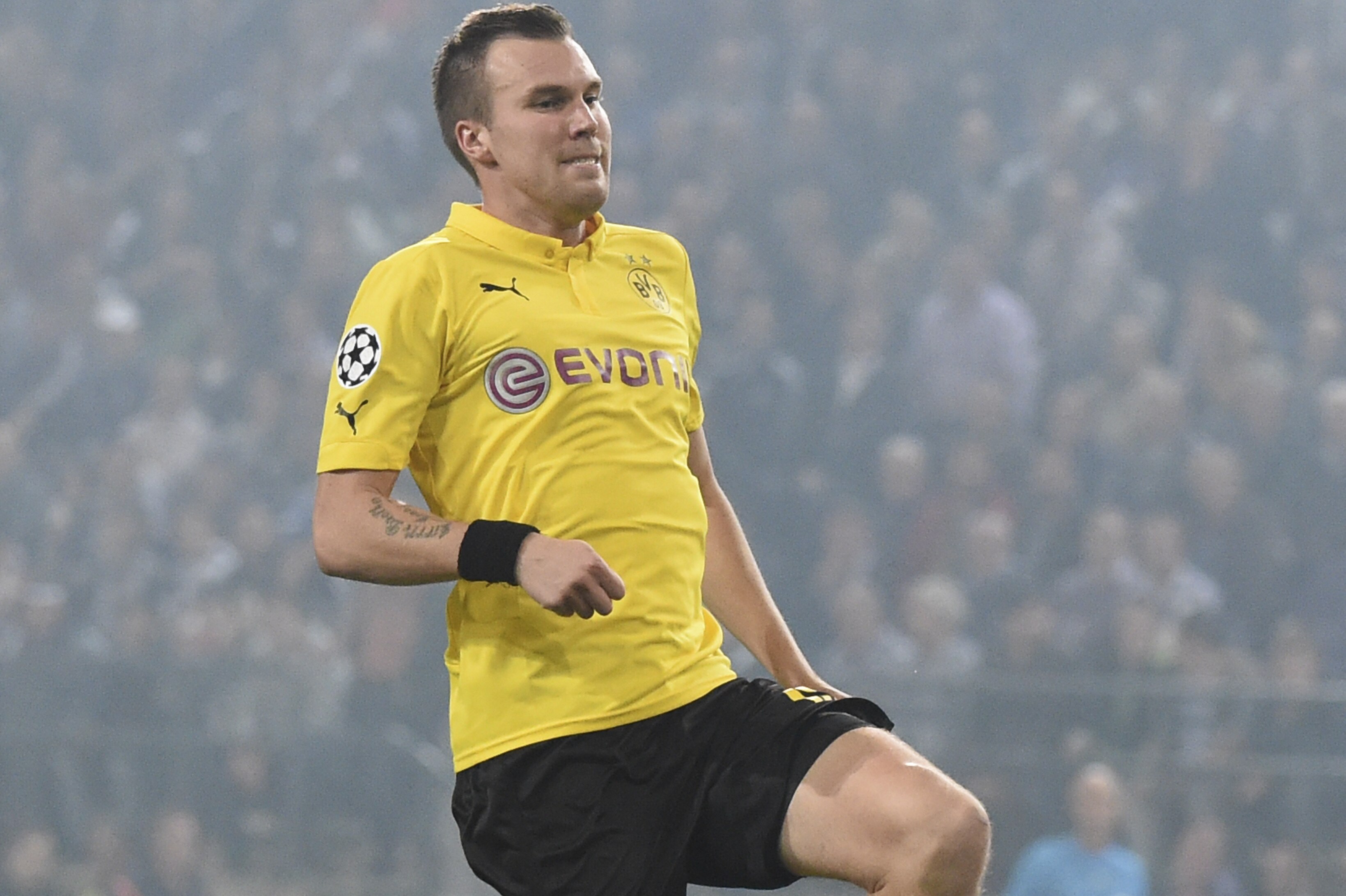 Kevin Grosskreutz Injury Updates On Borussia Dortmund Star S Hamstring Return Bleacher Report Latest News Videos And Highlights
