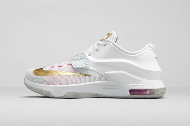 Kevin Durant Honor His Late Aunt Pearl 
