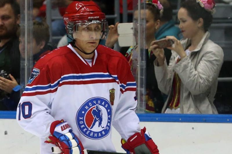 Vladimir Putin Scores 8 Goals During Hockey Game With Former Nhl Players Bleacher Report Latest News Videos And Highlights