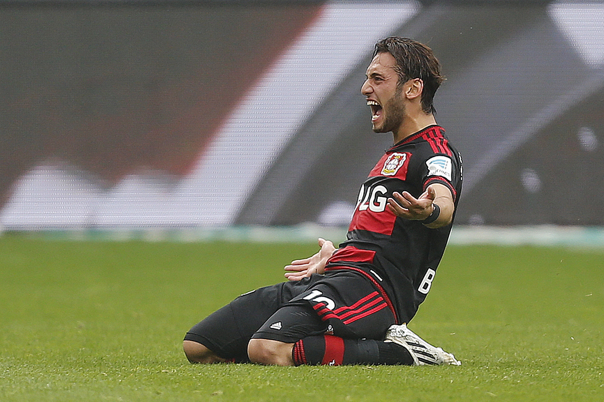 Liverpool Transfer News Owen Hargreaves Urges Hakan Calhanoglu Move Rumours Bleacher Report Latest News Videos And Highlights