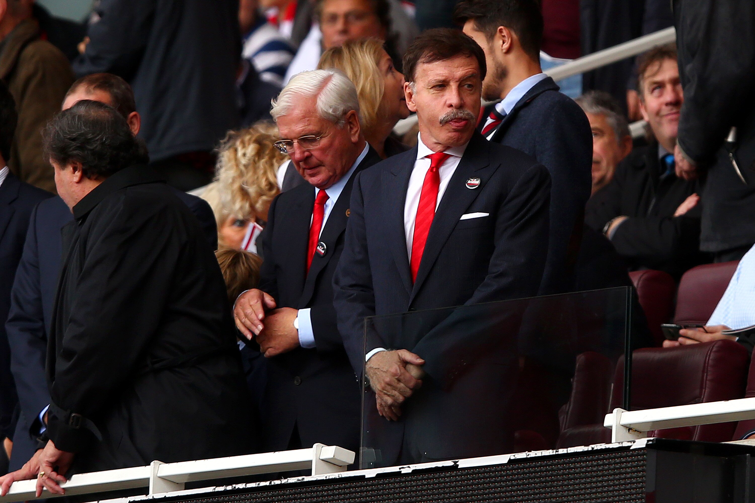 Stan Kroenke Slammed By Arsenal Supporters Trust Over 3m Payment Bleacher Report Latest News Videos And Highlights