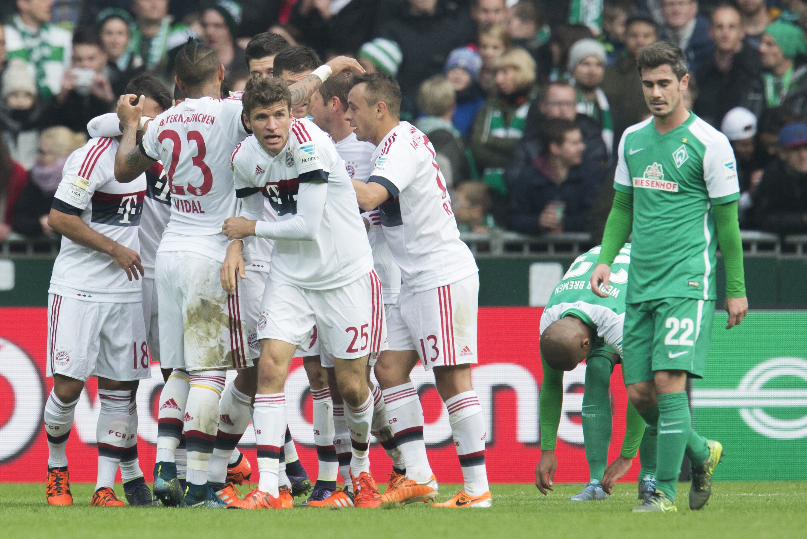 Werder Bremen Vs Bayern Munich Score And Reaction From 2015 Bundesliga Match Bleacher Report Latest News Videos And Highlights