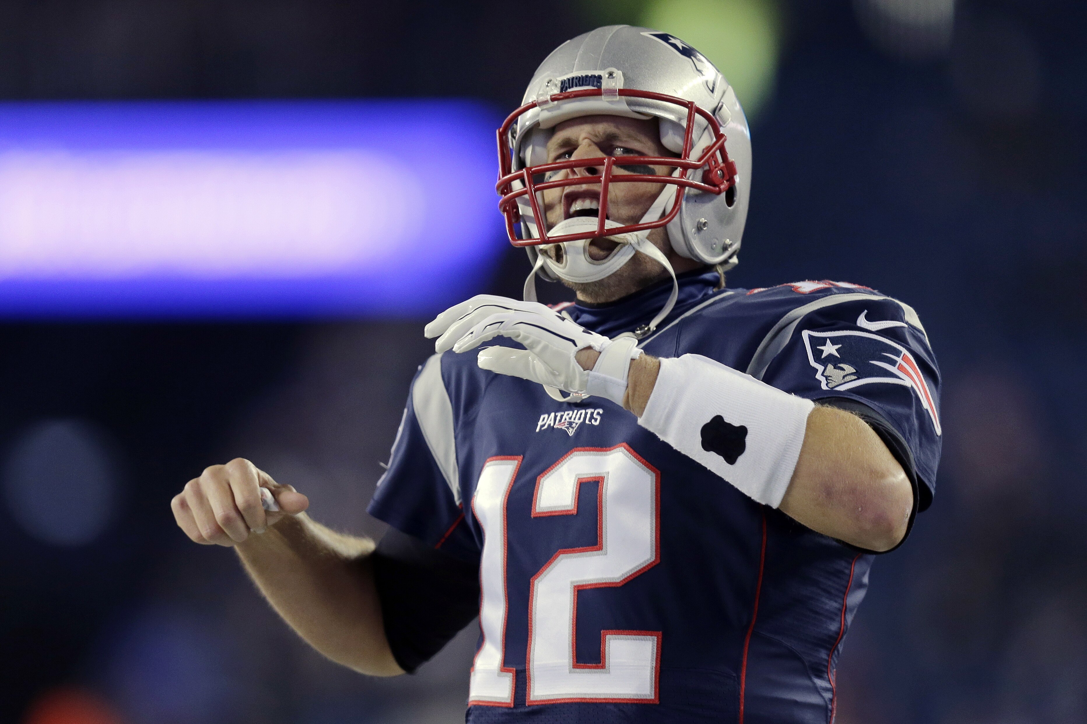 Sunday Night Football Week 12 Tv Schedule Live Stream For Patriots Vs Broncos Bleacher Report Latest News Videos And Highlights