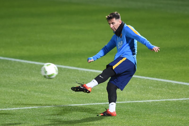Barcelona Transfer News Lionel Messi Psg Rumours Discussed By Angel Di Maria Bleacher Report Latest News Videos And Highlights