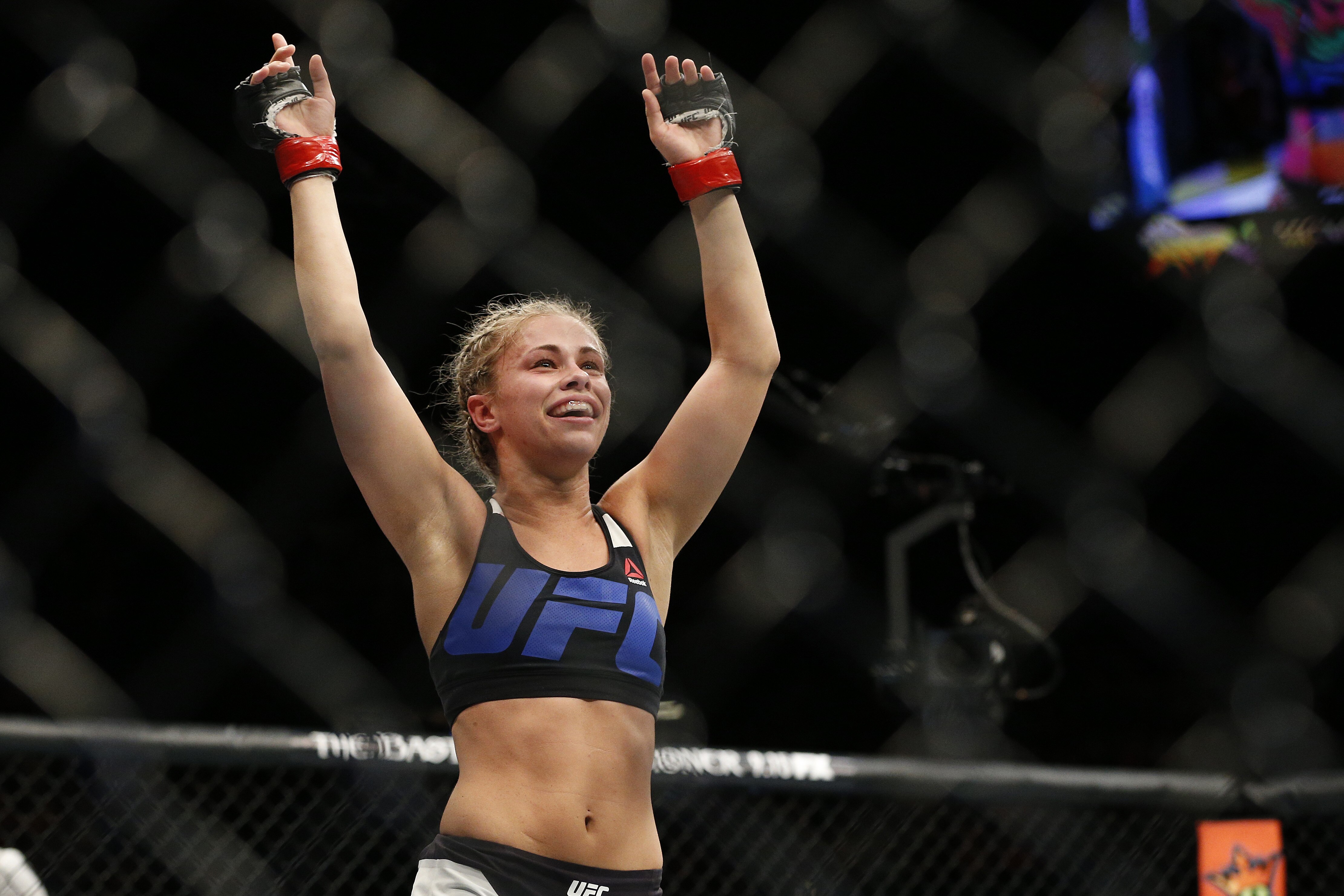 Paige Vanzant My Stock Grew After Bloody Lopsided Loss Bleacher Report Latest News Videos And Highlights Saturday's loss against michelle waterson doesn't change the fact that paige vanzant is a star. paige vanzant my stock grew after