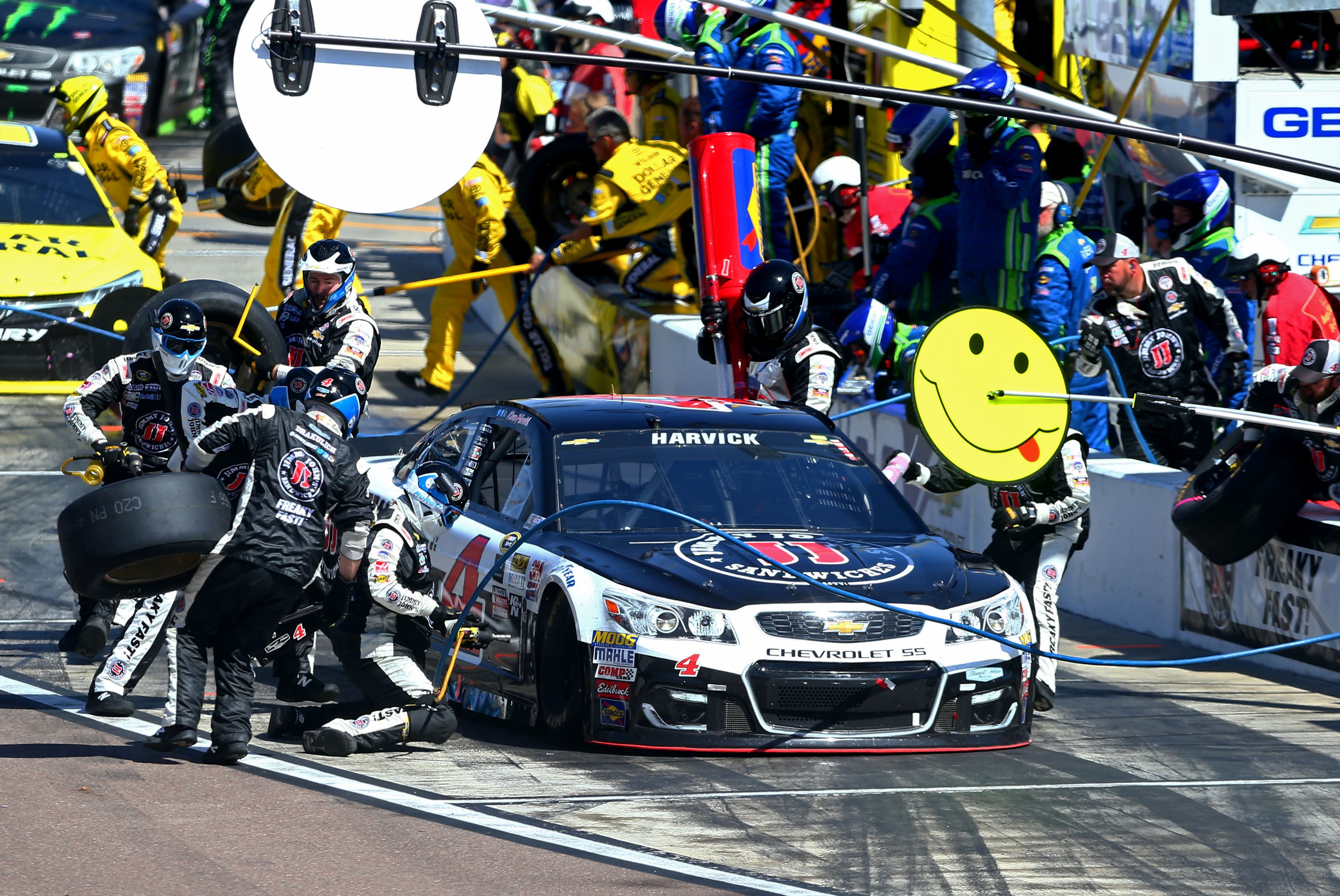 Nascar At Phoenix 2016 Results Winner Standings Highlights And Reaction Bleacher Report Latest News Videos And Highlights