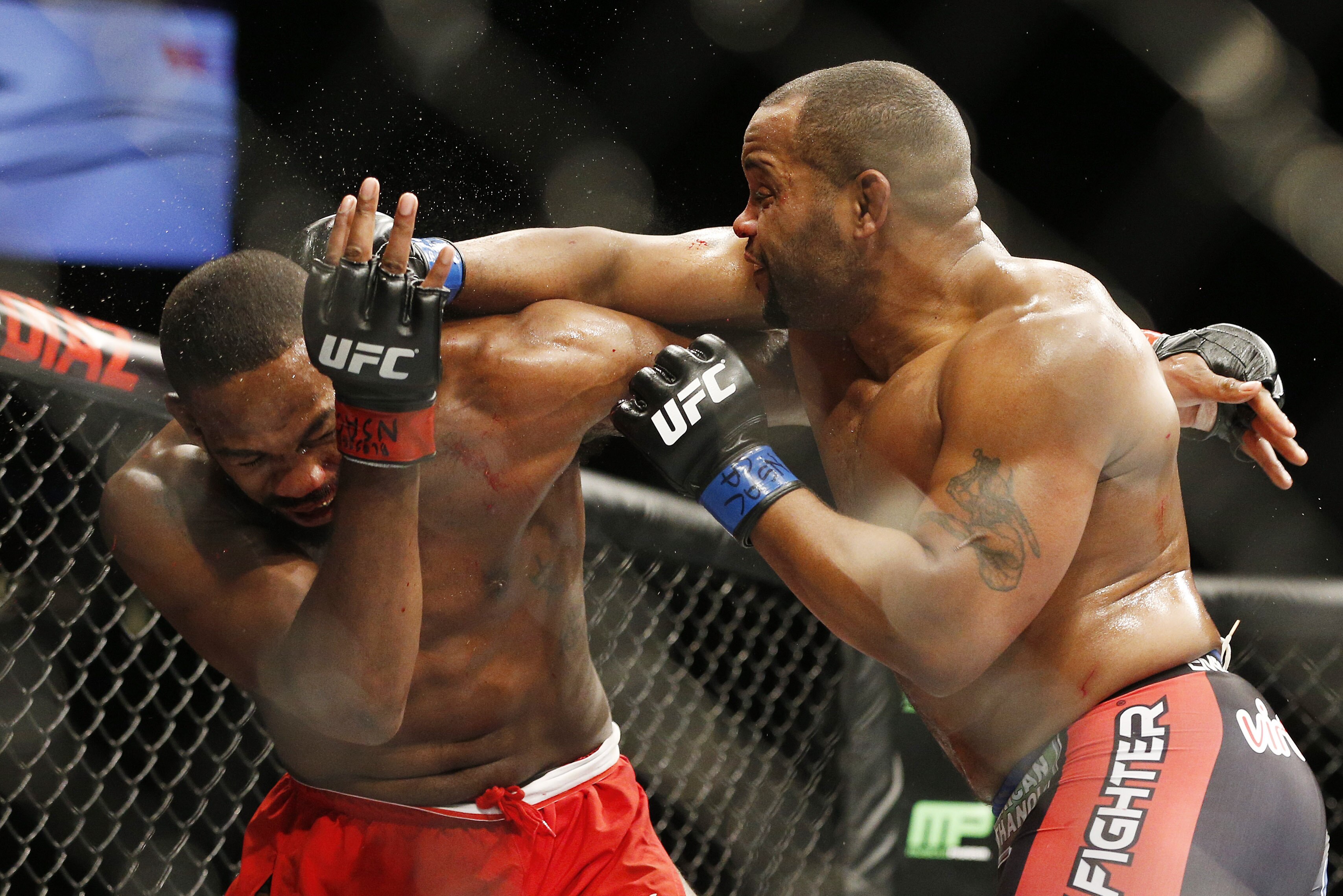 Daniel Cormier Responds To Jon Jones Comments Bleacher Report Latest News Videos And Highlights