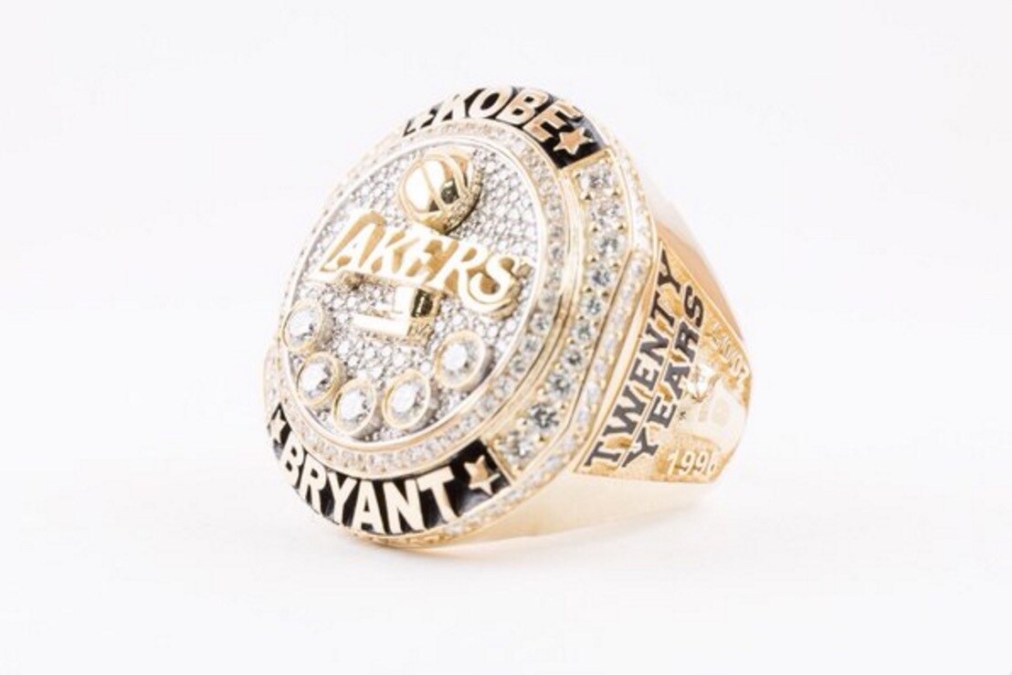 Lakers Present Kobe Bryant With Retirement Ring Ahead Of Final Game Bleacher Report Latest News Videos And Highlights