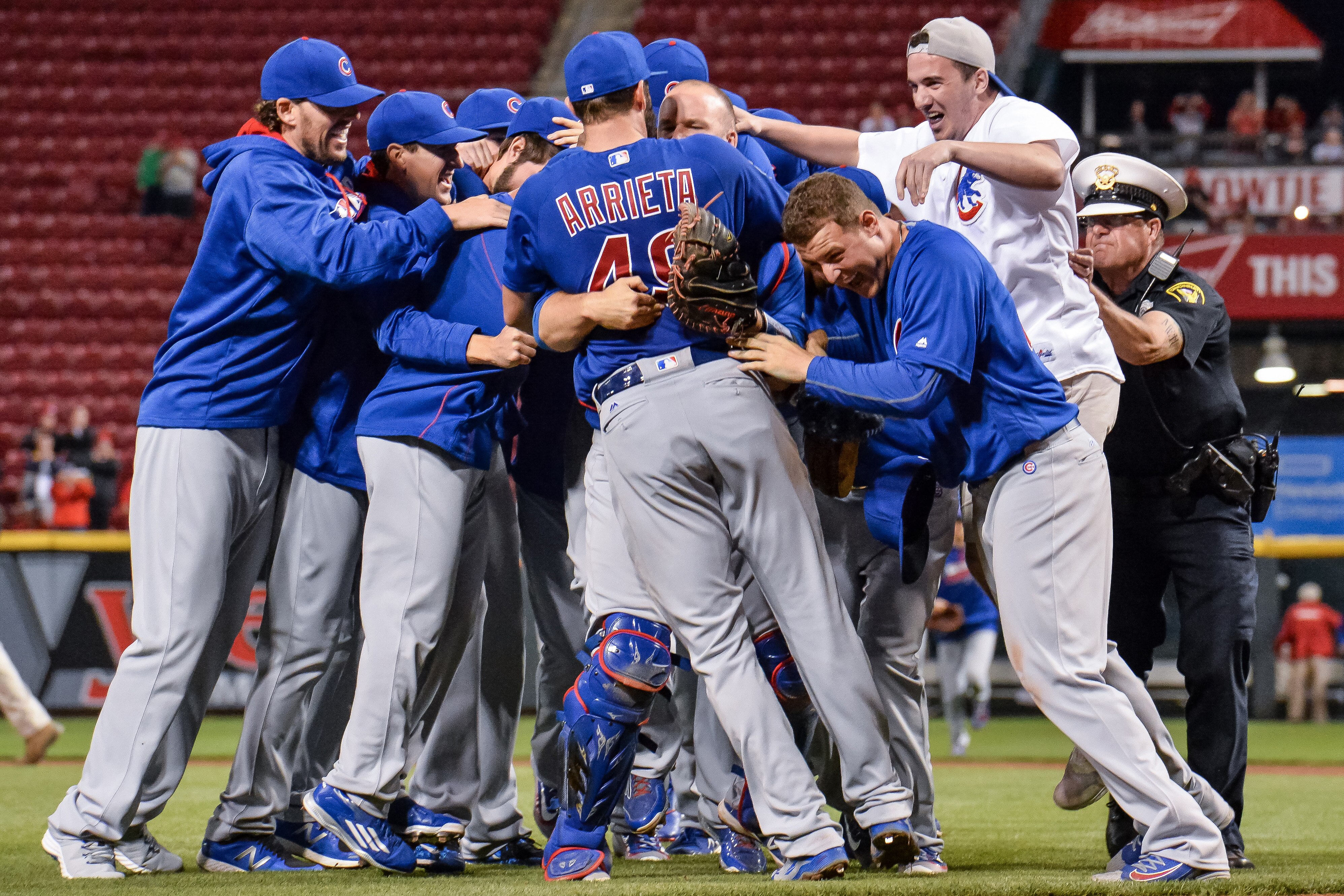 Dream Team A Week With Cubs Modern Family Reveals Unmatched Off Field Bond Bleacher Report Latest News Videos And Highlights