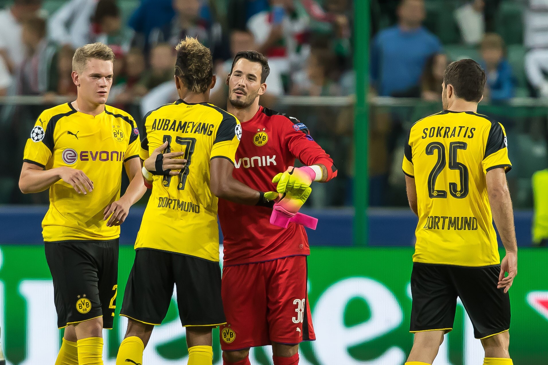 Borussia Dortmund Rout Vfl Wolfsburg But Have Goalkeeper Roman Burki To Thank Bleacher Report Latest News Videos And Highlights