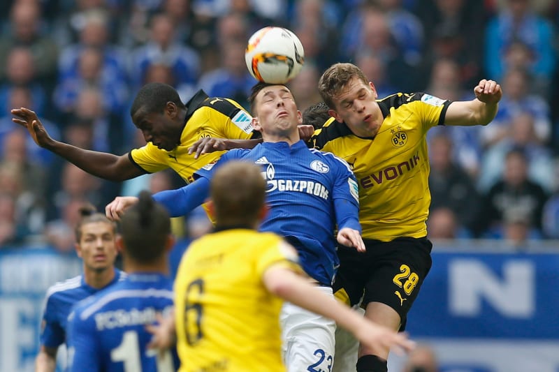 Get Schalke Fan Im Dortmund Block Pics