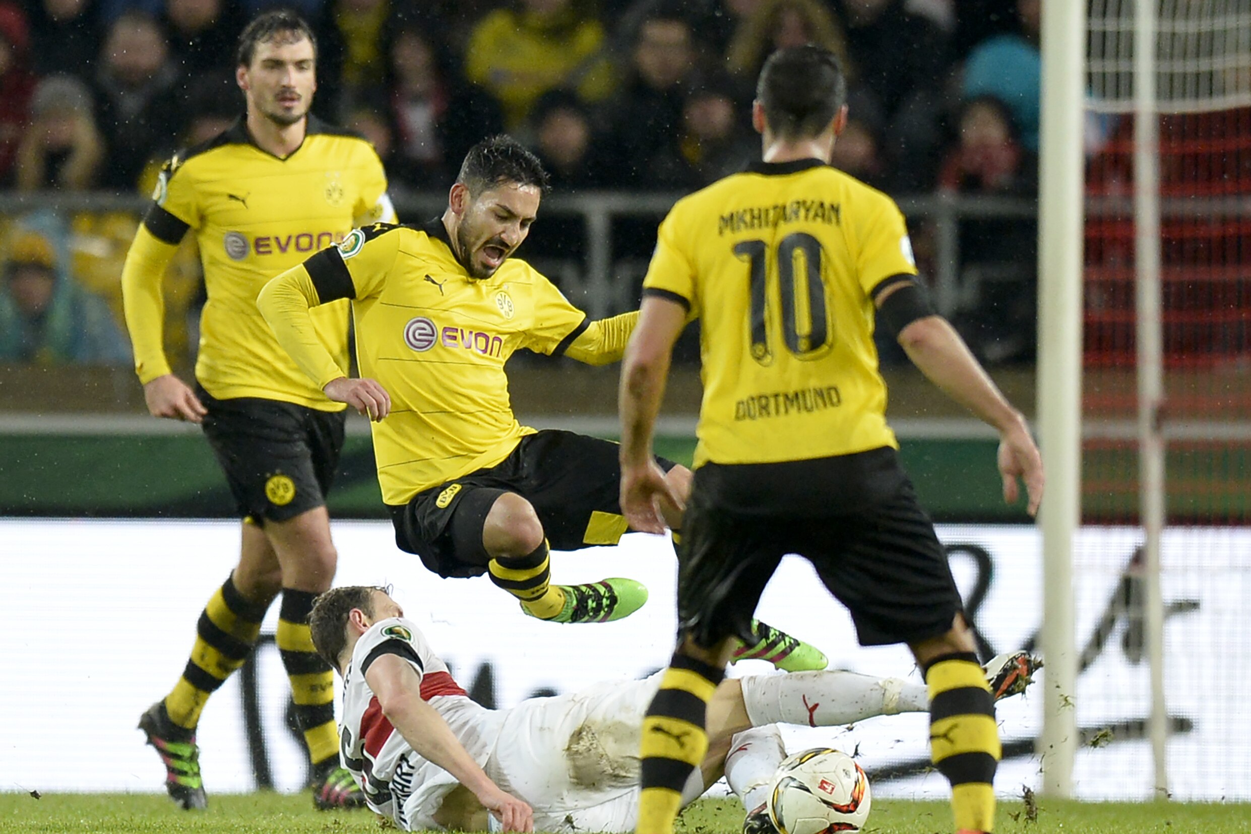 Hummels Gundogan Mkhitaryan Which Former Star Do Borussia Dortmund Miss Most Bleacher Report Latest News Videos And Highlights