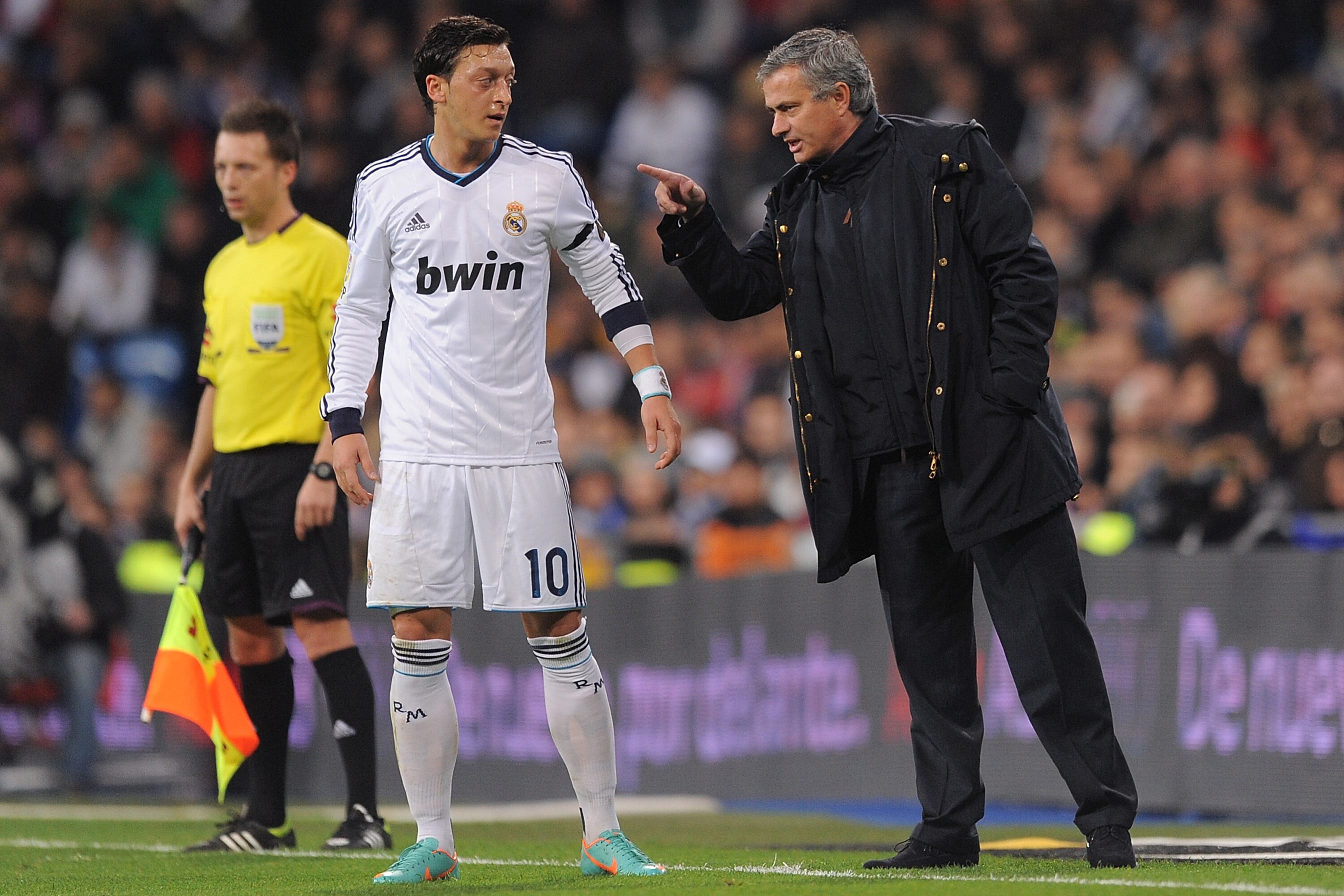 Mesut Ozil Discusses Jose Mourinho Row Barcelona Transfer Collapse In New Book Bleacher Report Latest News Videos And Highlights
