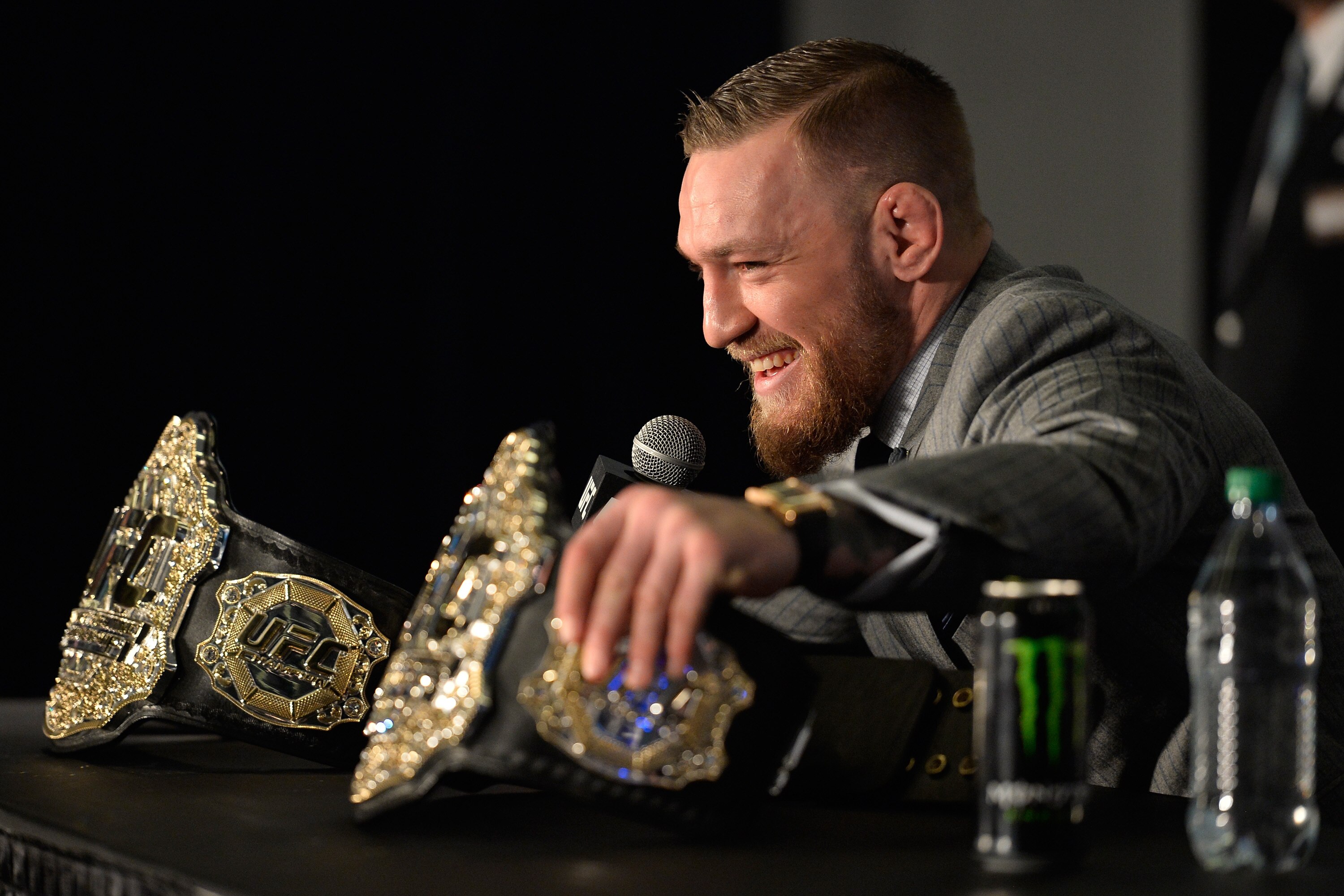 Floyd Vs Conor The Ufc S Lightweight Division And The Hot Mess Of It All Bleacher Report Latest News Videos And Highlights