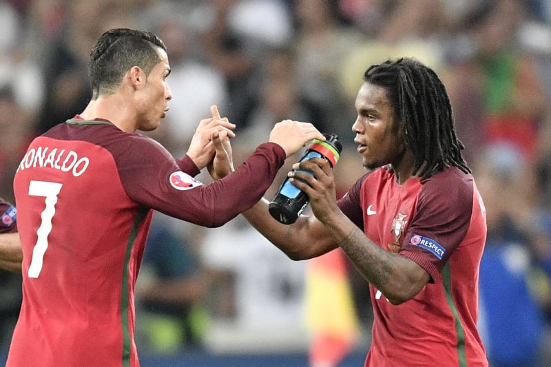 Cristiano Ronaldo Renato Sanches Win Portugal Awards For Performances In 2016 Bleacher Report Latest News Videos And Highlights