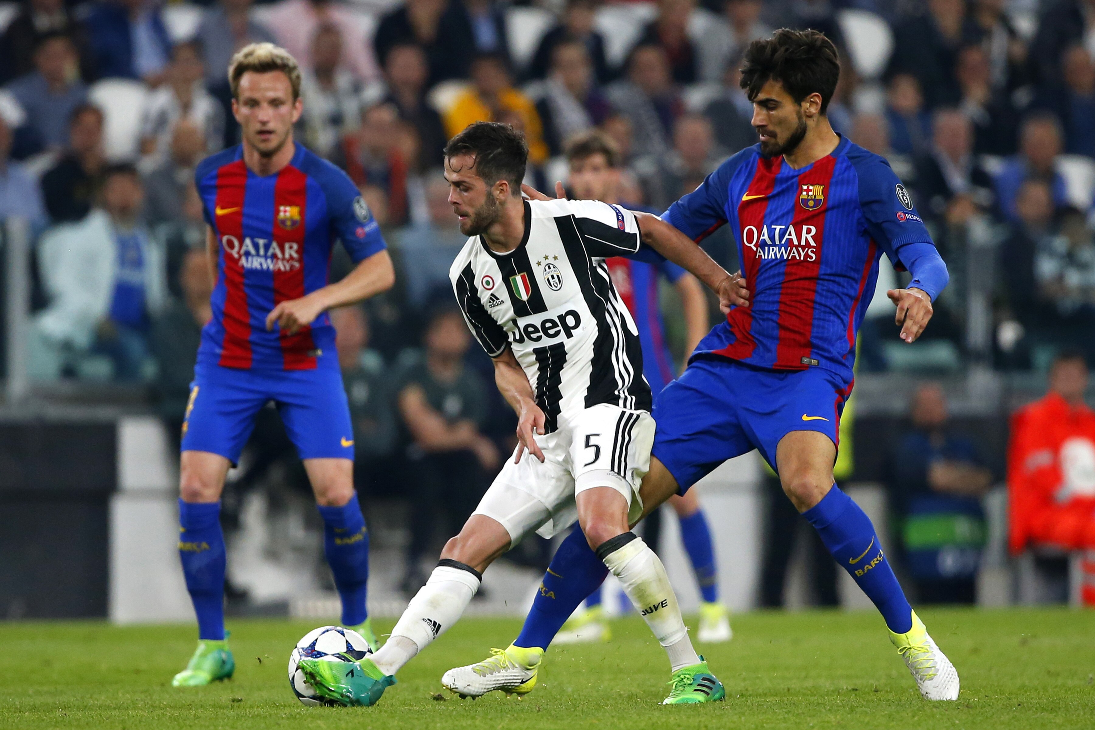 Barcelona Vs Juventus Team News Preview Live Stream Tv Info For Ucl Match Bleacher Report Latest News Videos And Highlights