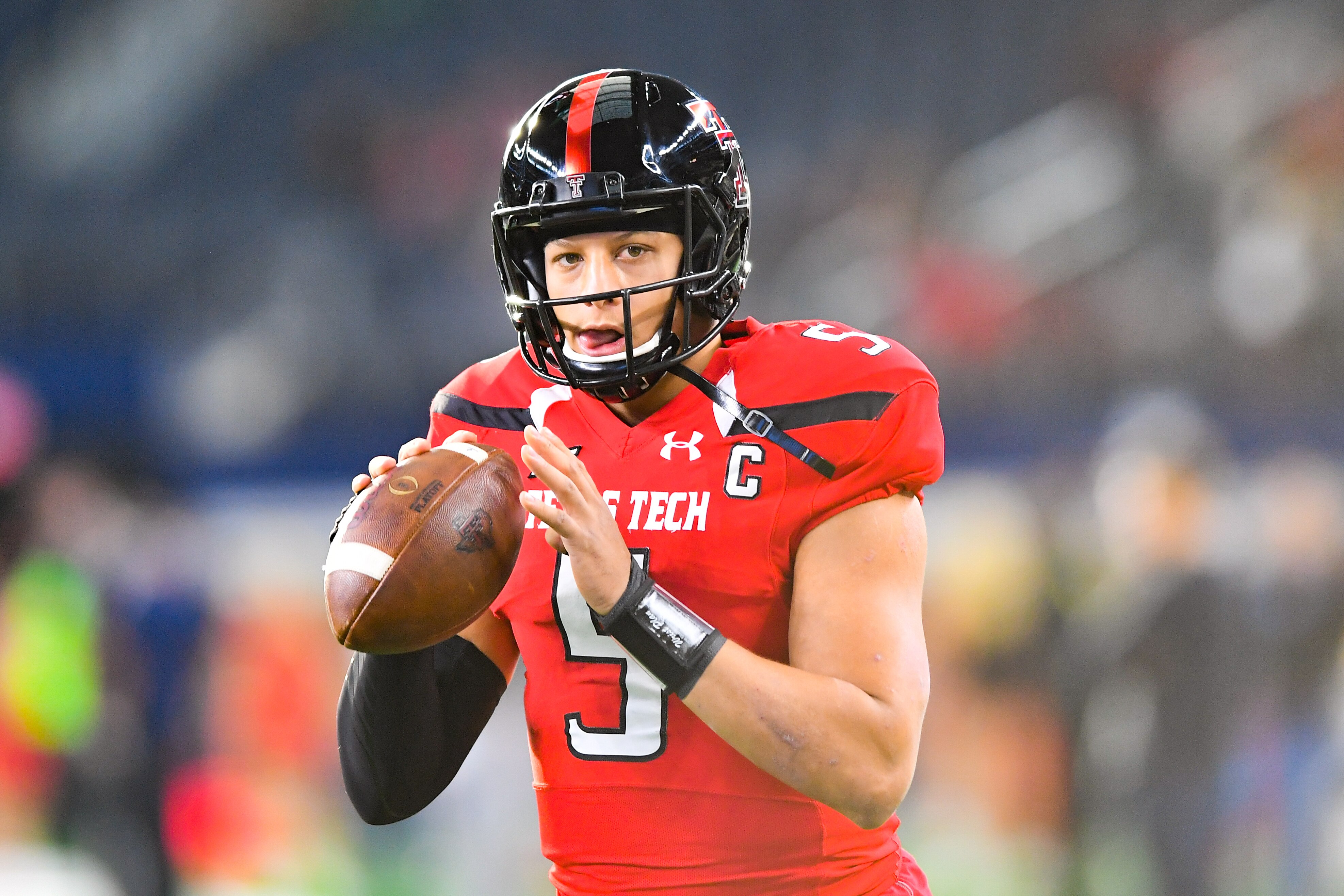Patrick Mahomes Chiefs Agree To 4 Year Rookie Contract Bleacher Report Latest News Videos And Highlights