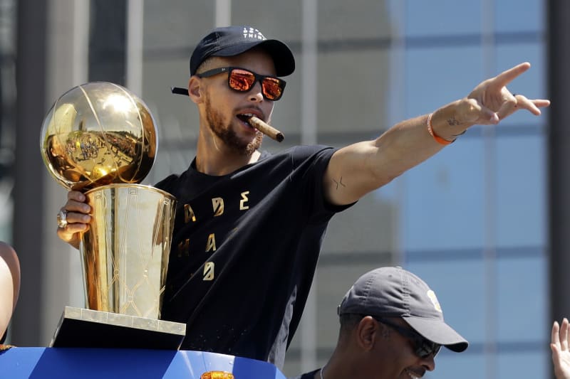 Stephen Curry Includes Letter Seeking More Rings In Championship Pack Shoes Bleacher Report Latest News Videos And Highlights