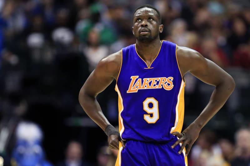 Luol Deng Lakers Reportedly Finalizing Contract Buyout Via Stretch Provision Bleacher Report Latest News Videos And Highlights