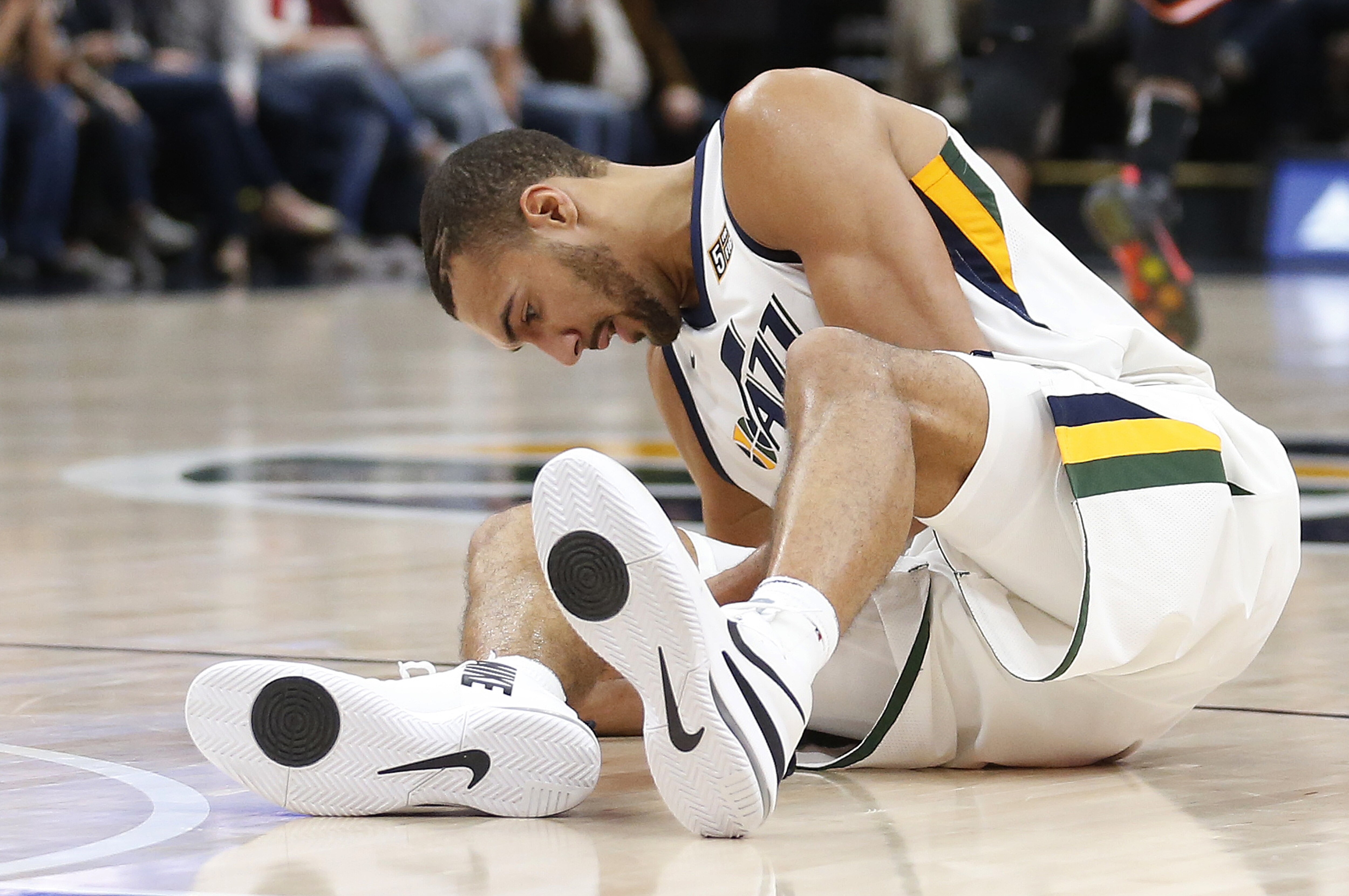 Rudy Gobert Reportedly Out 4 6 Weeks After Knee Injury Diagnosed As Bone Bruise Bleacher Report Latest News Videos And Highlights