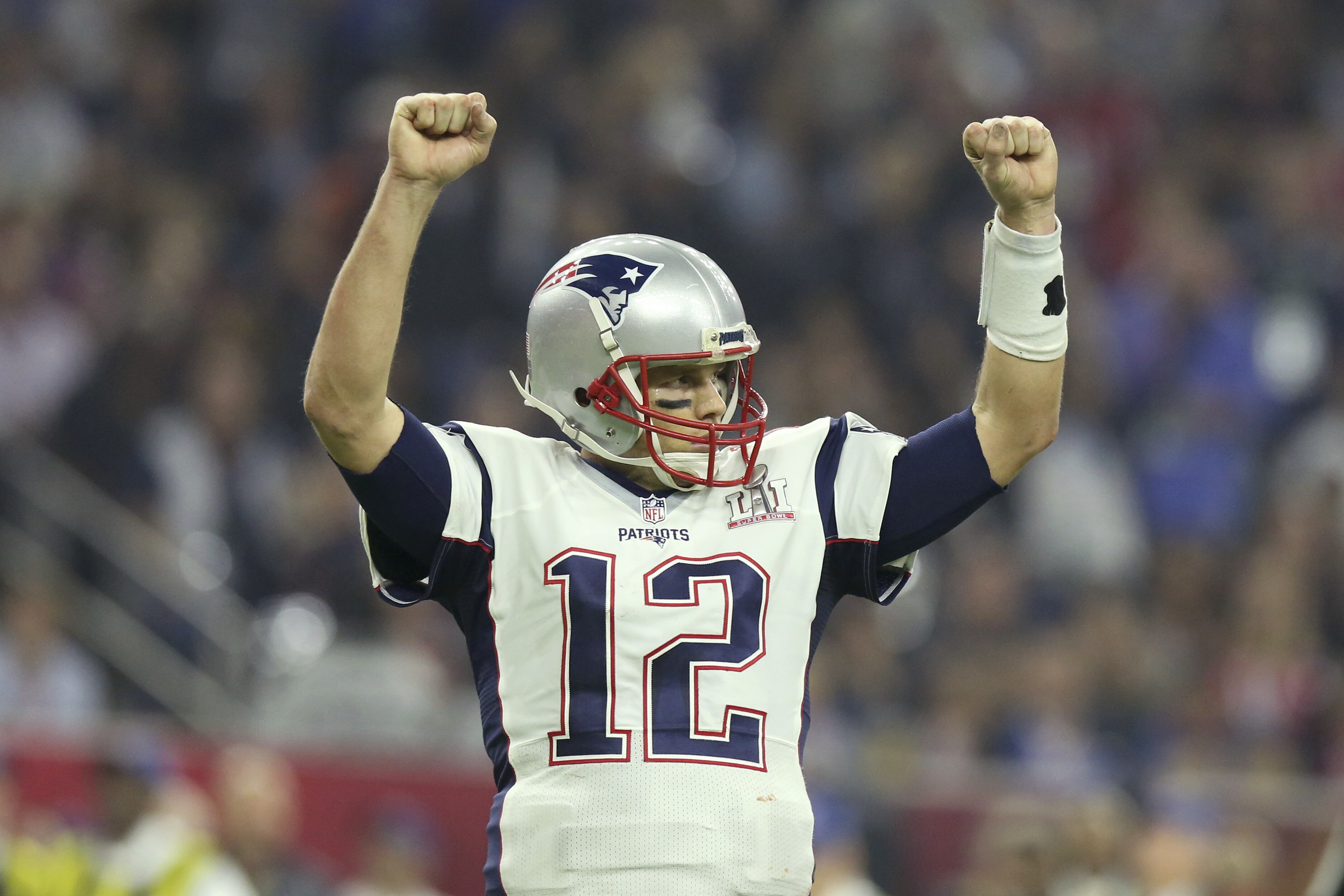 Tom Brady S Family Version Of Super Bowl Li Ring Sells For Record 344 927 Bleacher Report Latest News Videos And Highlights