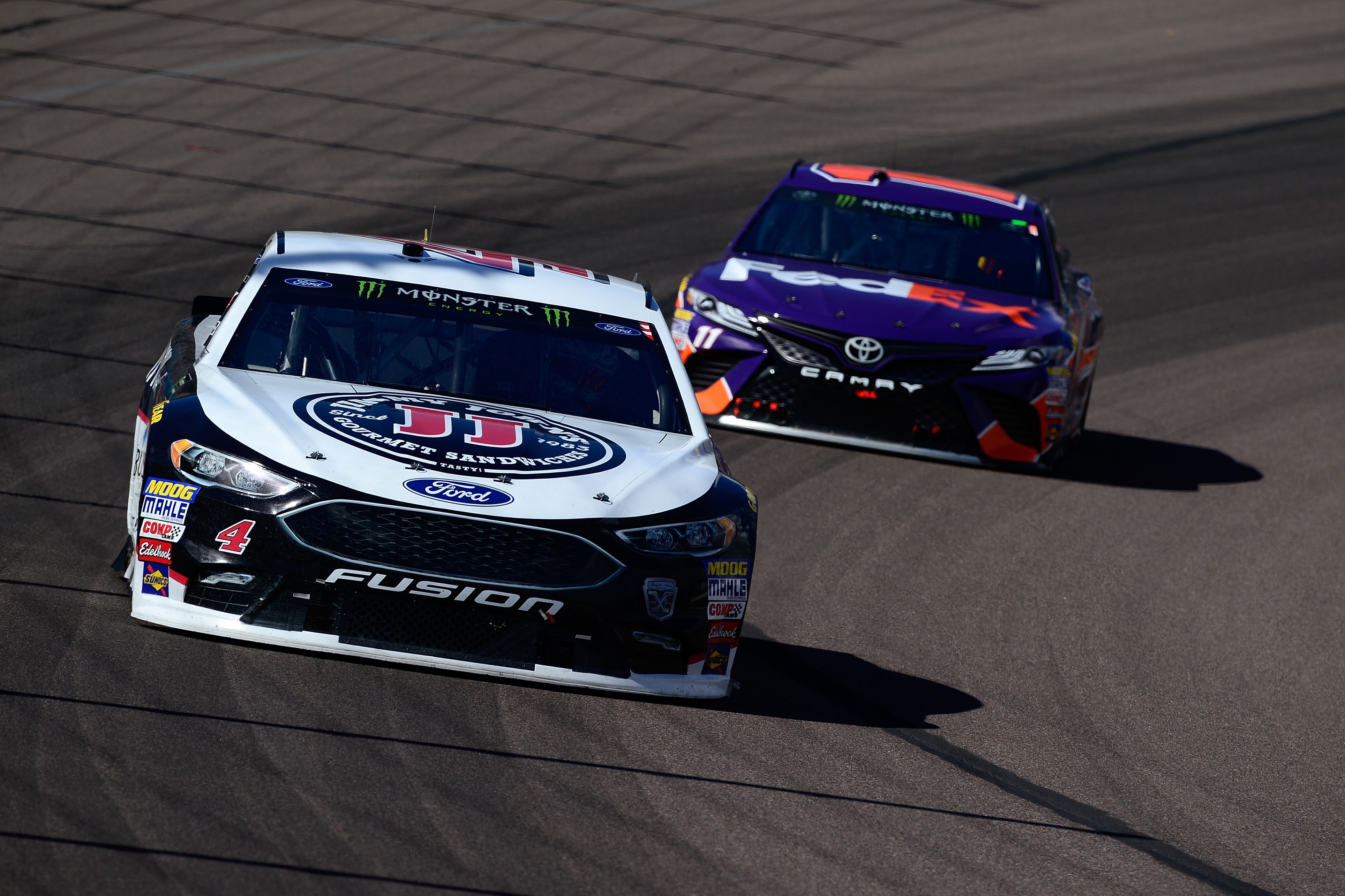 Kevin Harvick Secures 3rd Straight Victory With Nascar At Phoenix 2018 Win Bleacher Report Latest News Videos And Highlights