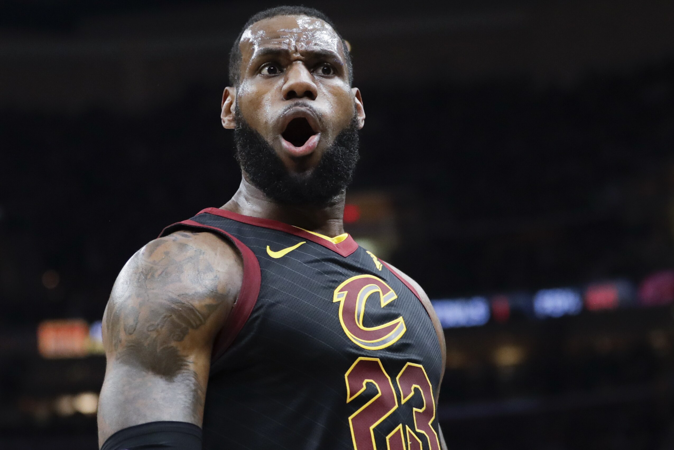 lebron james half cavs half lakers jersey