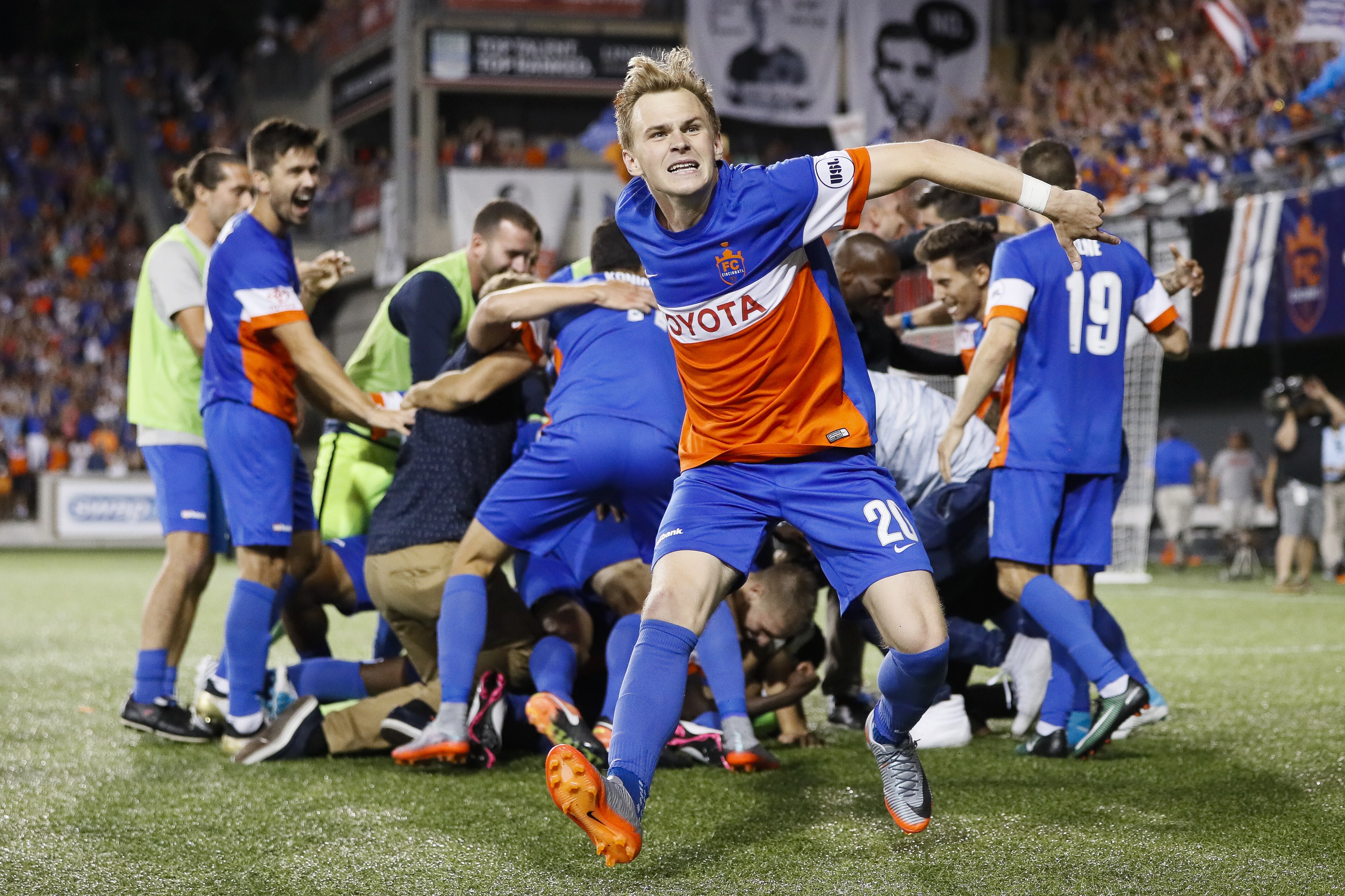 Fc Cincinnati Announced As Mls Newest Expansion Franchise Bleacher Report Latest News Videos And Highlights