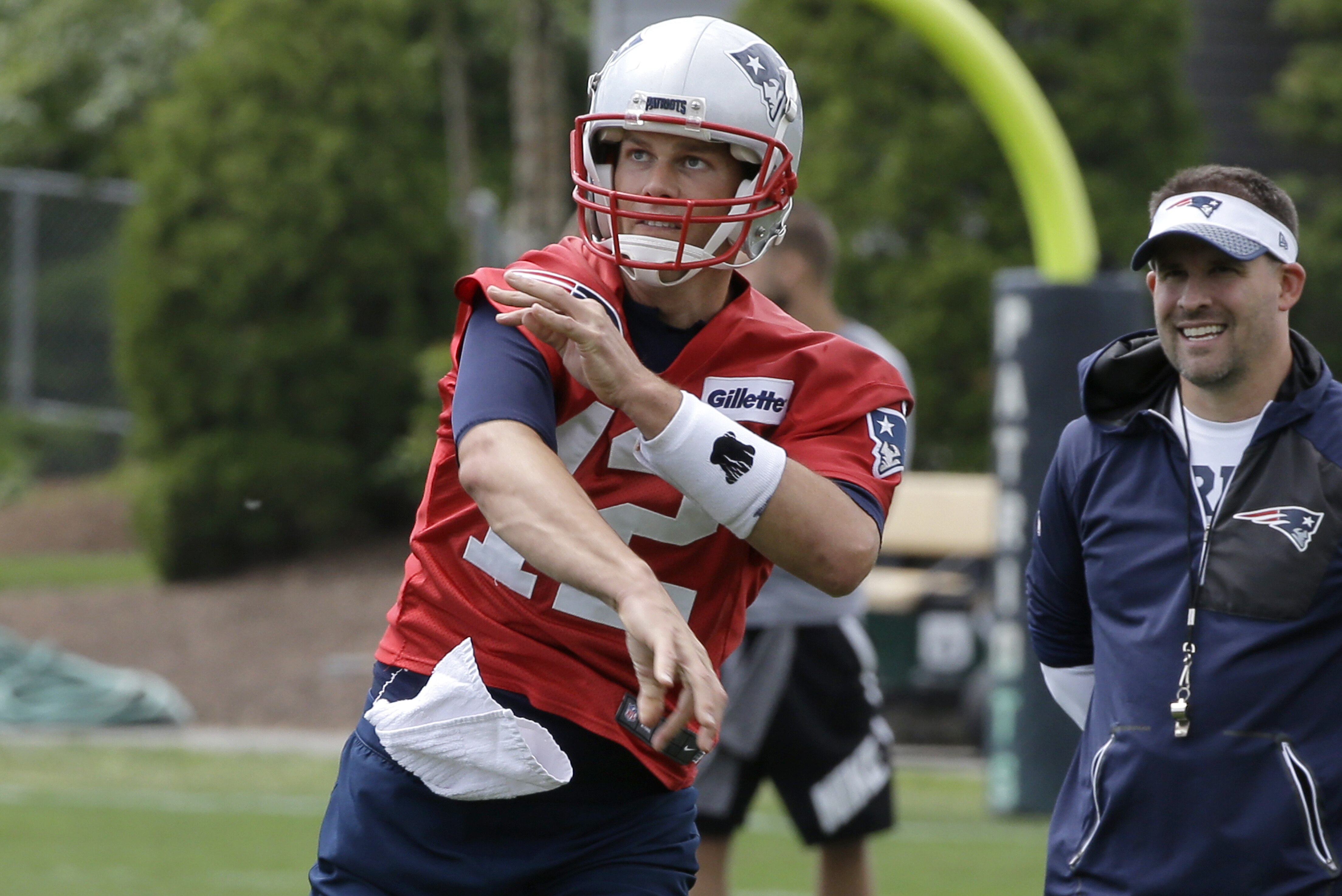 Tom Brady Hints At Retiring At 45 With Cuarenta Y Cinco Instagram Comment Bleacher Report Latest News Videos And Highlights