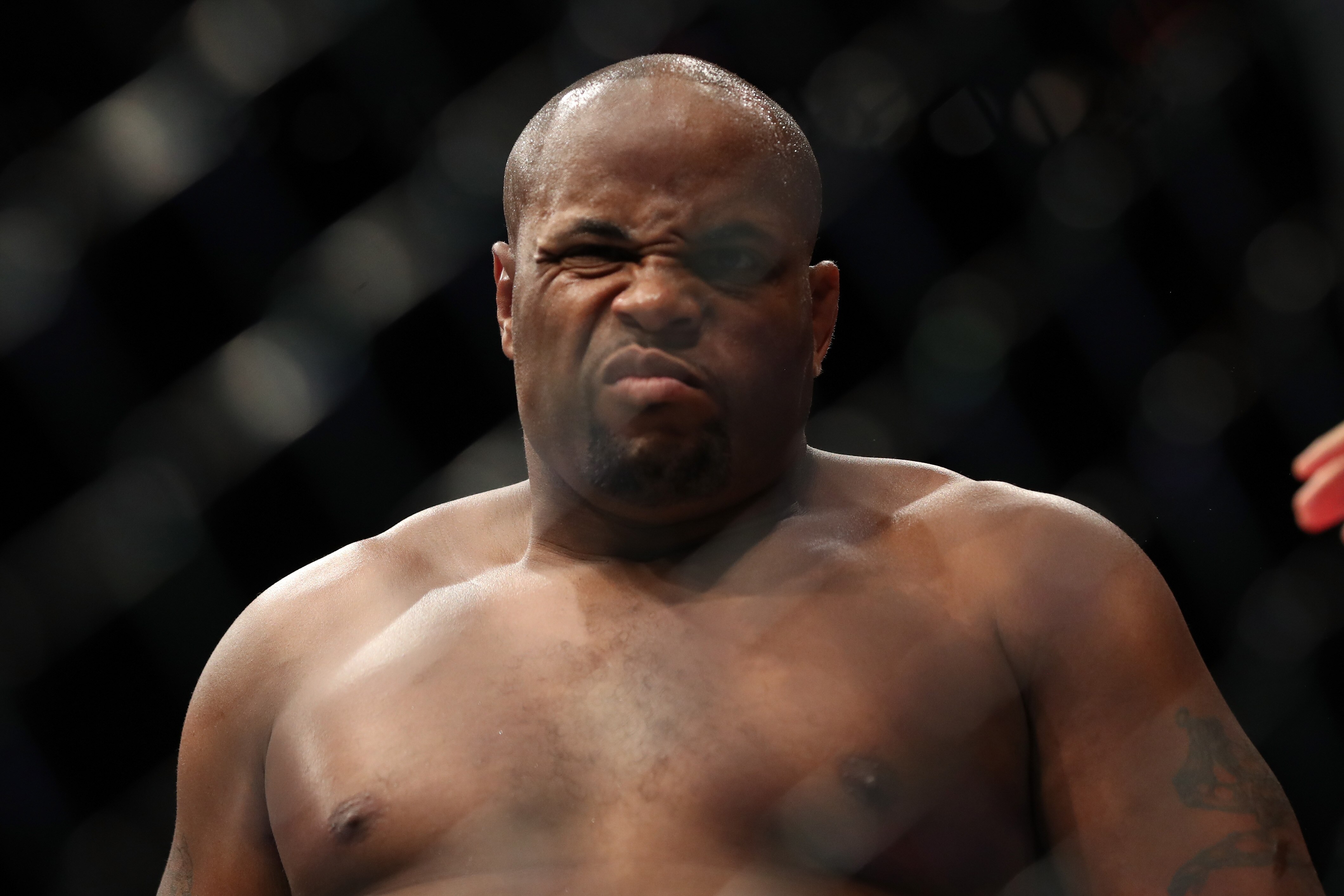 Daniel Cormier Beats Stipe Miocic Via 1st Round Knockout Wins Heavyweight Title Bleacher Report Latest News Videos And Highlights