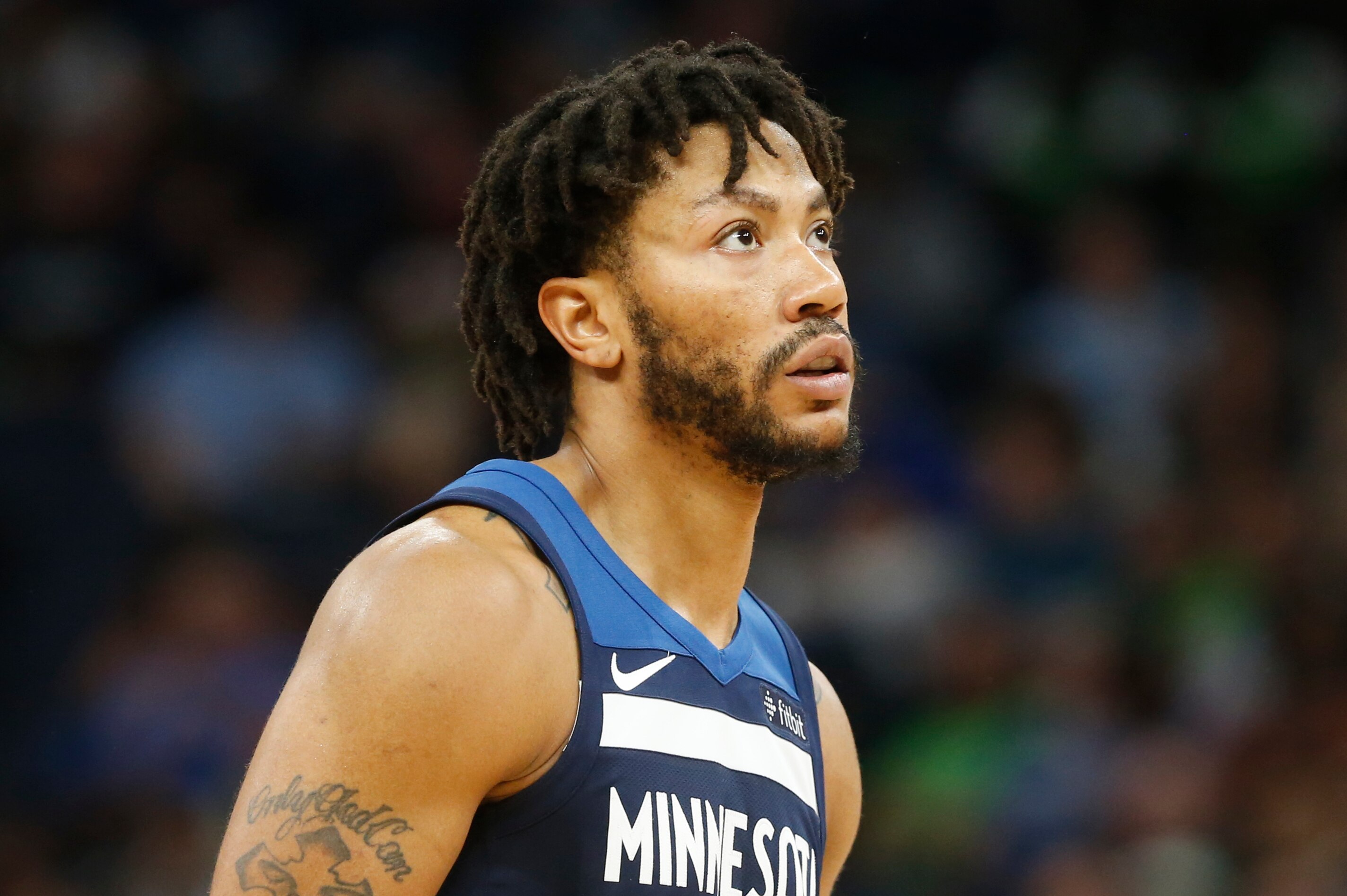 where did derrick rose go to college